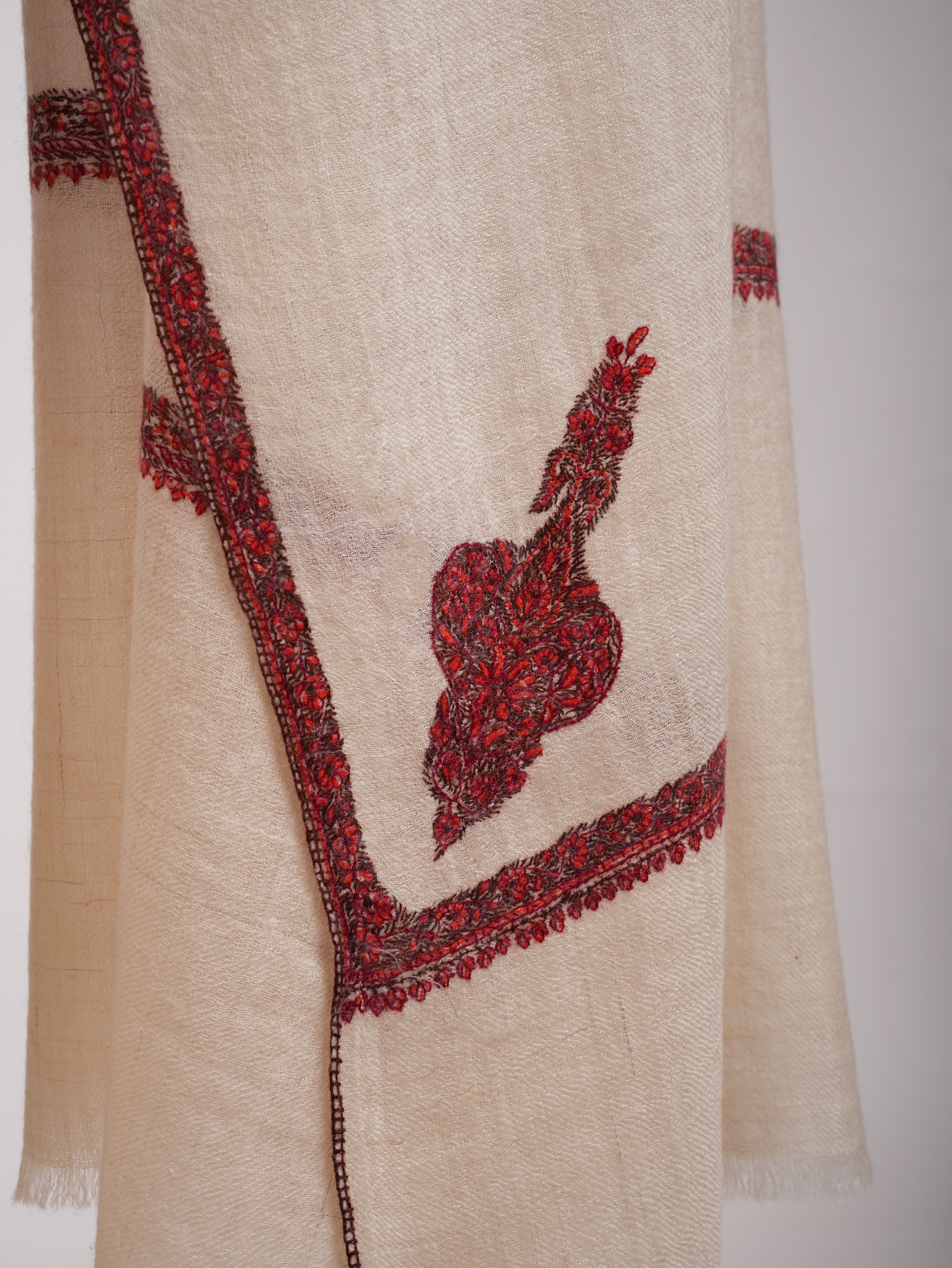 White Sozni Embroidered Kashmiri XL Pashmina Shawl