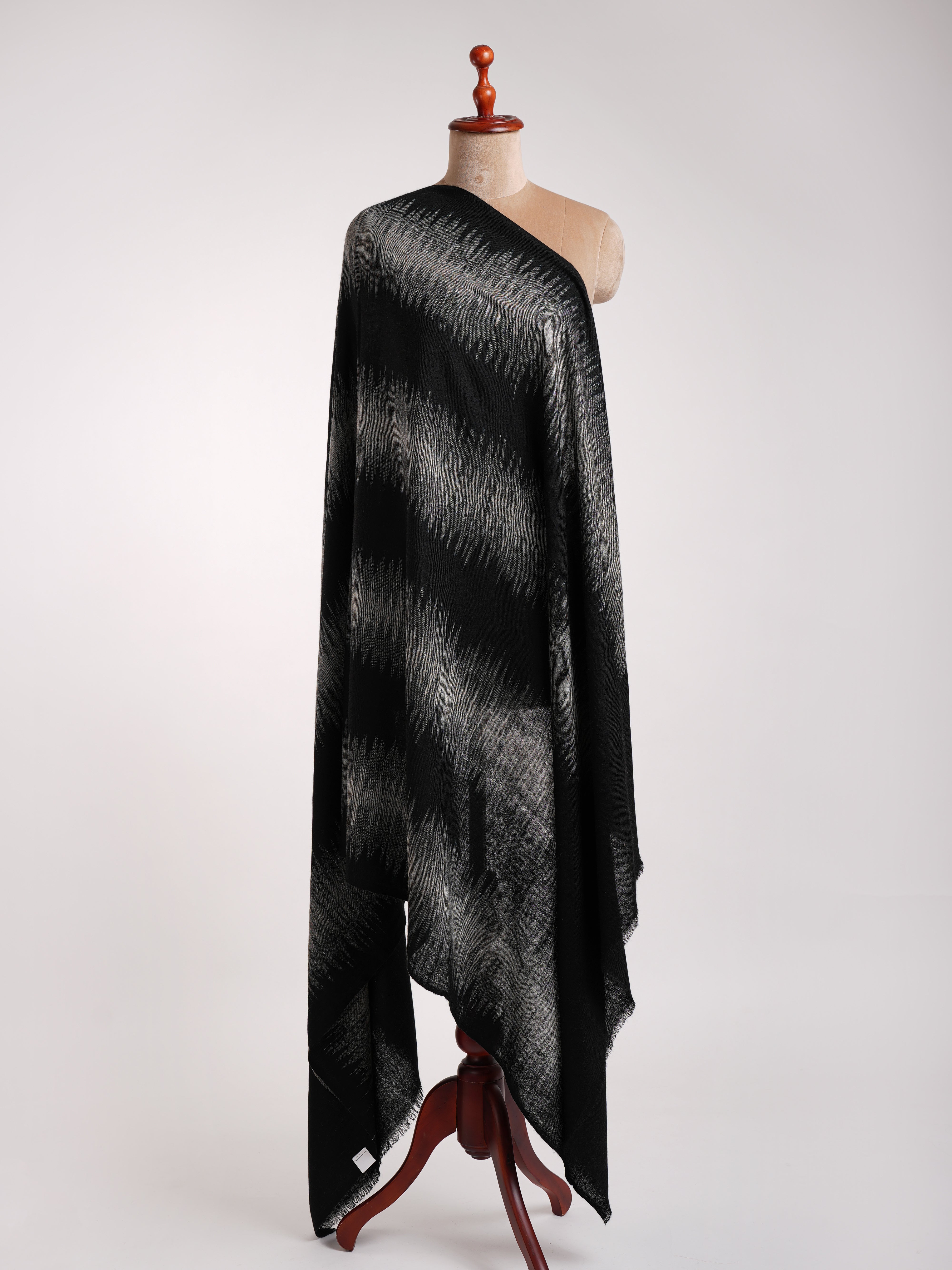 Zebra Stripe Black and White Artistic Pashmina Shawl