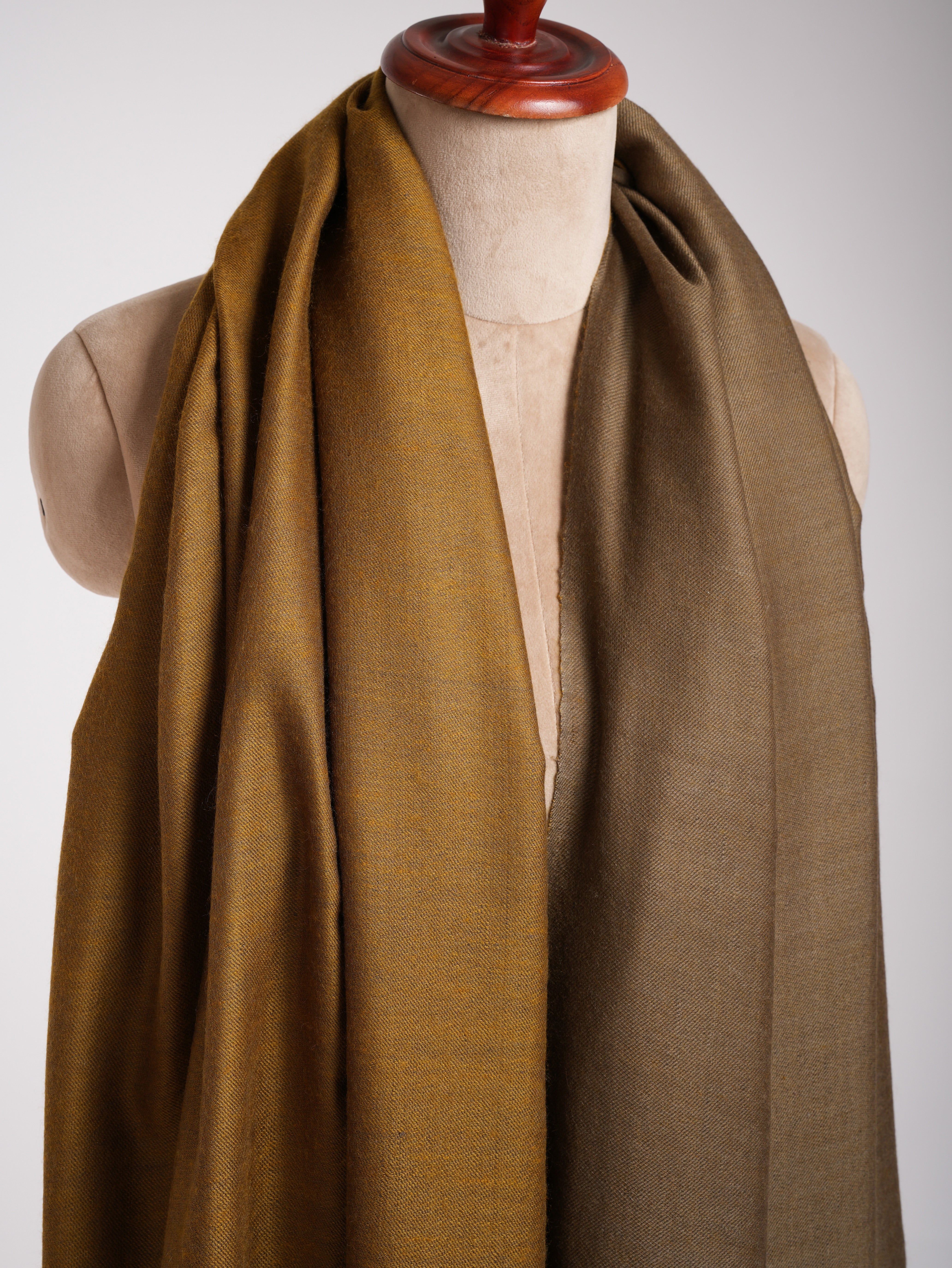 Handloomed Dorukha Oversized Pashmina Shawl