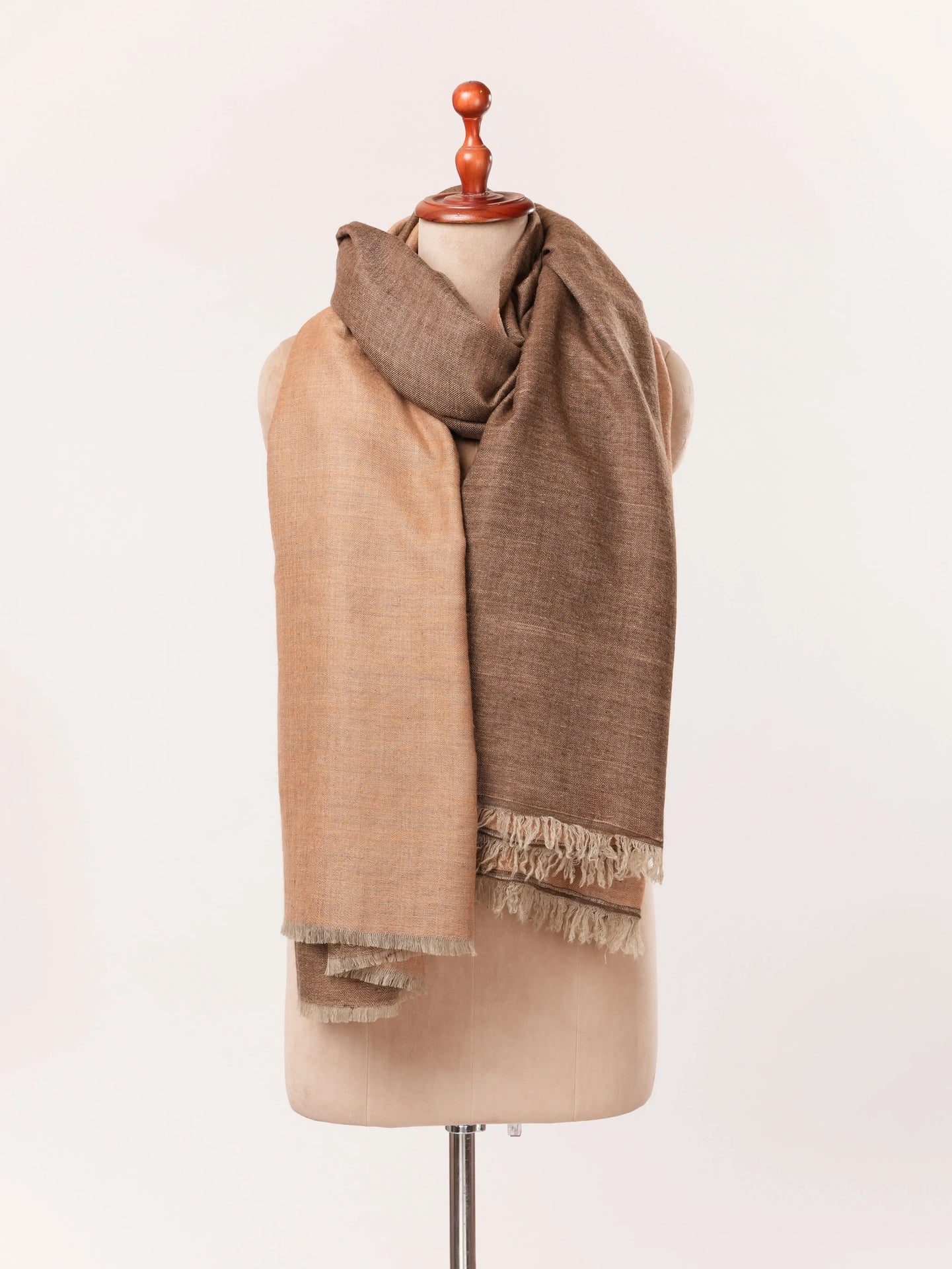 Oversized Handwoven Kashmiri Handspun Pure Pashmina Shawl in Dual Shade Shahkaar.com