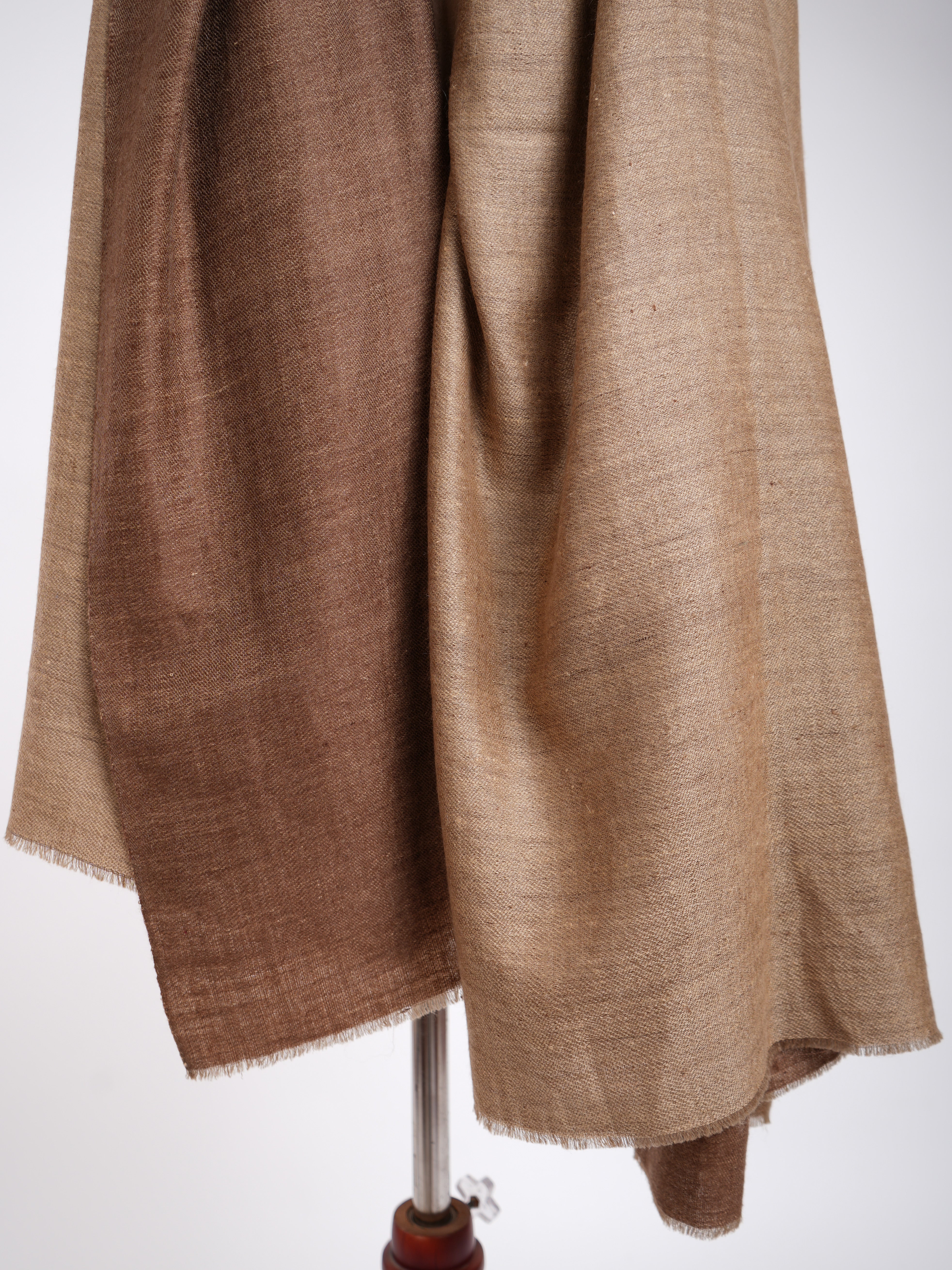 Scialle Pashmina Macchiato Dualshade filato a mano