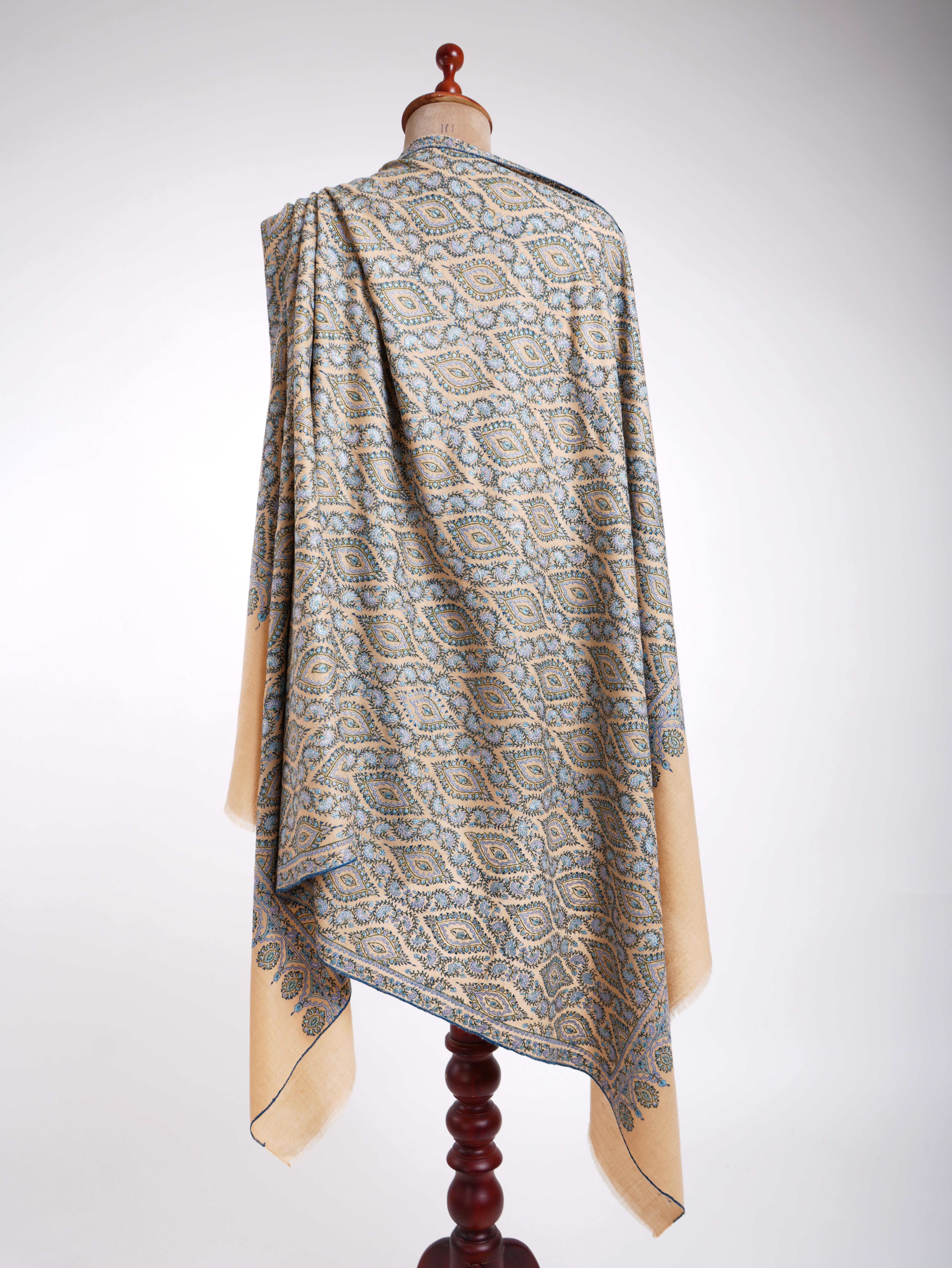 Sozni Jamavar Hand Embroidered Kashmiri Pashmina Shawl