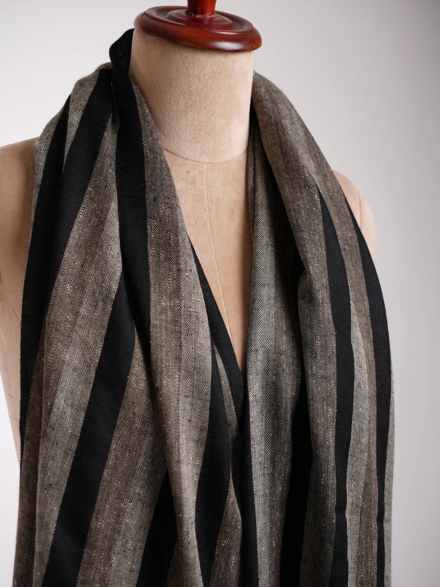 Handwoven Contemporary Cashmere Scarf in Black Toosh Grey Shahkaar