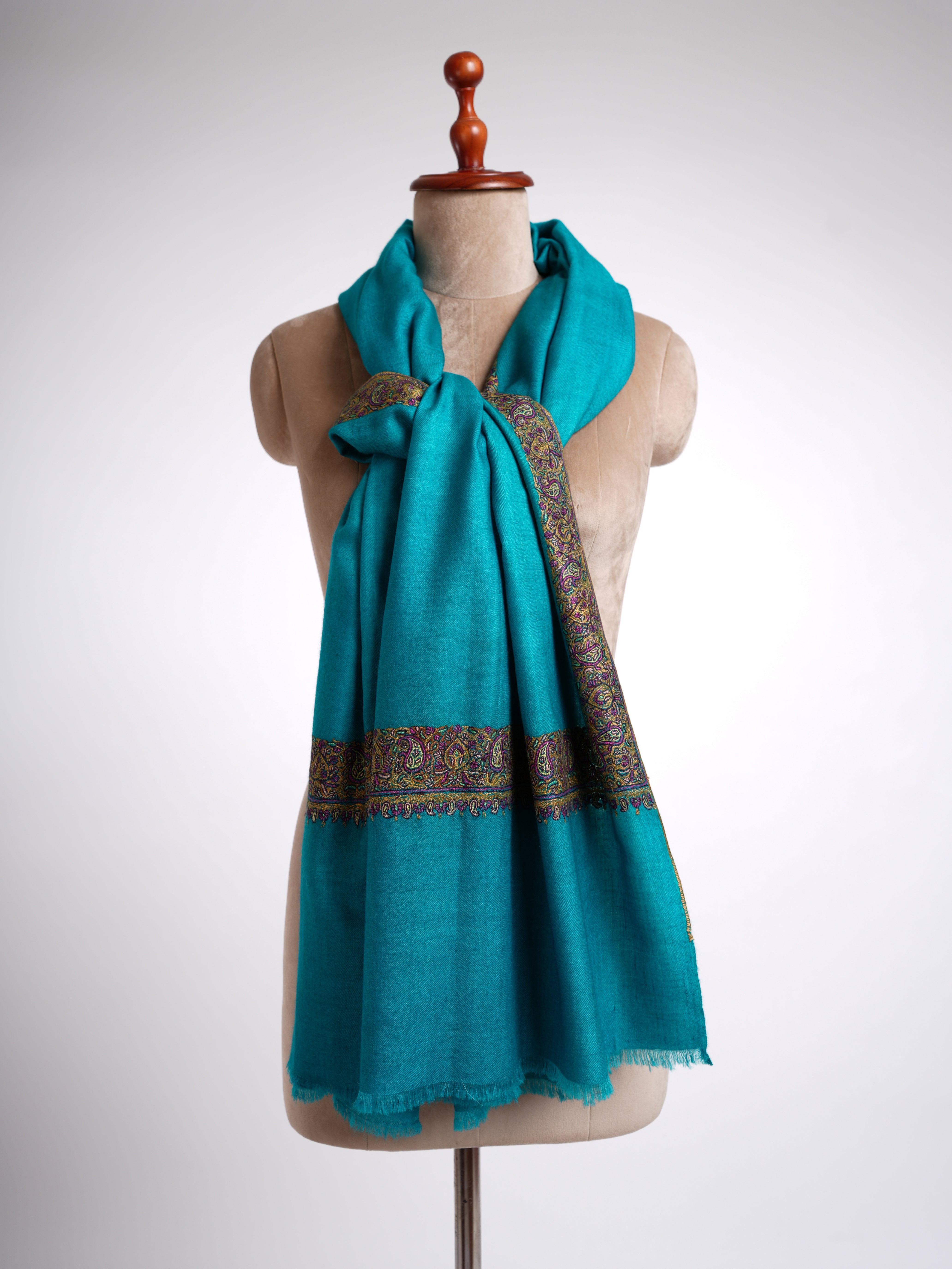 Neem Daur Sozni Work Kashmiri Pashmina Shawl