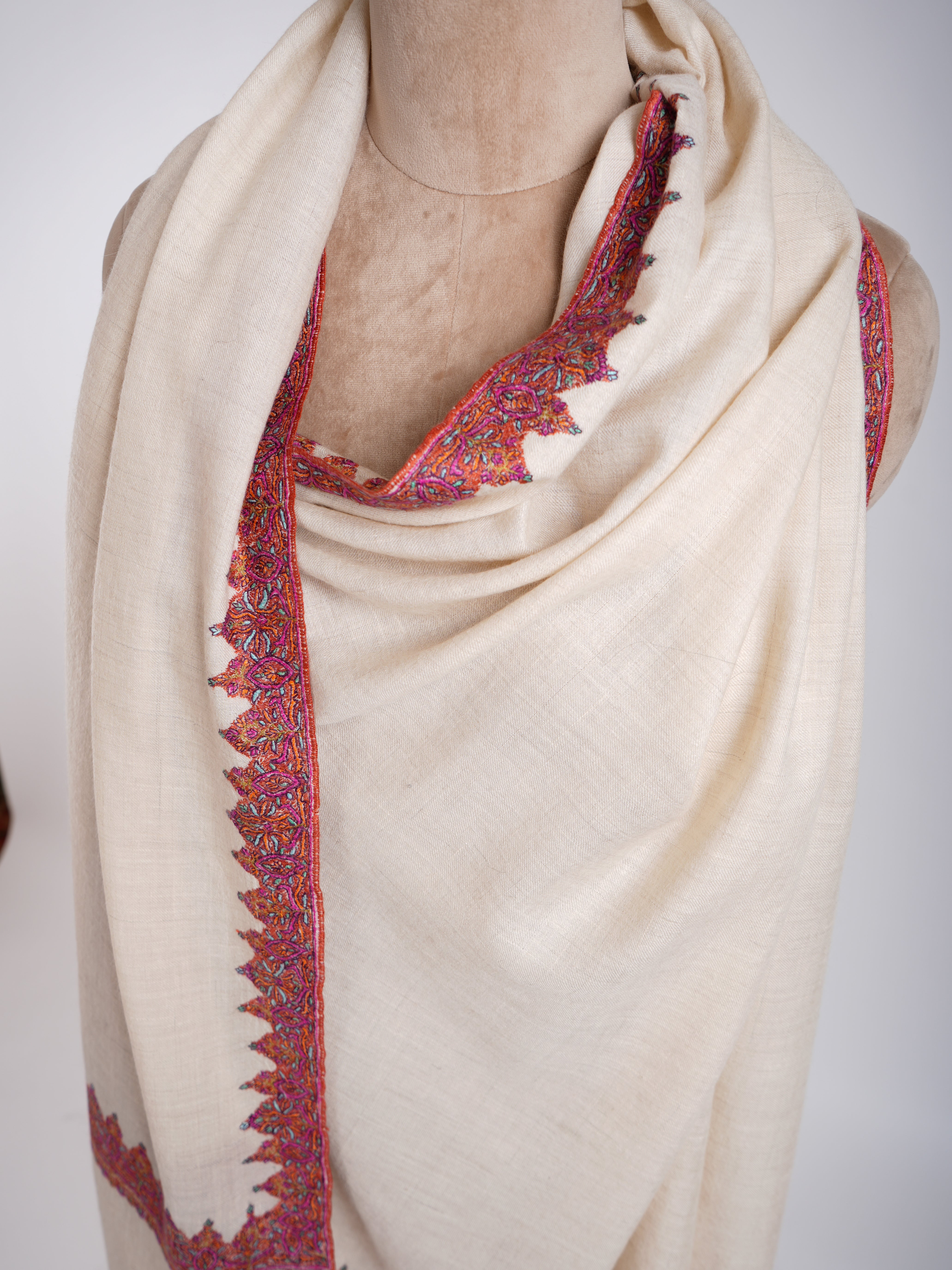 Neemdaur Hand Embroidery Kashmiri Pashmina Shawls White