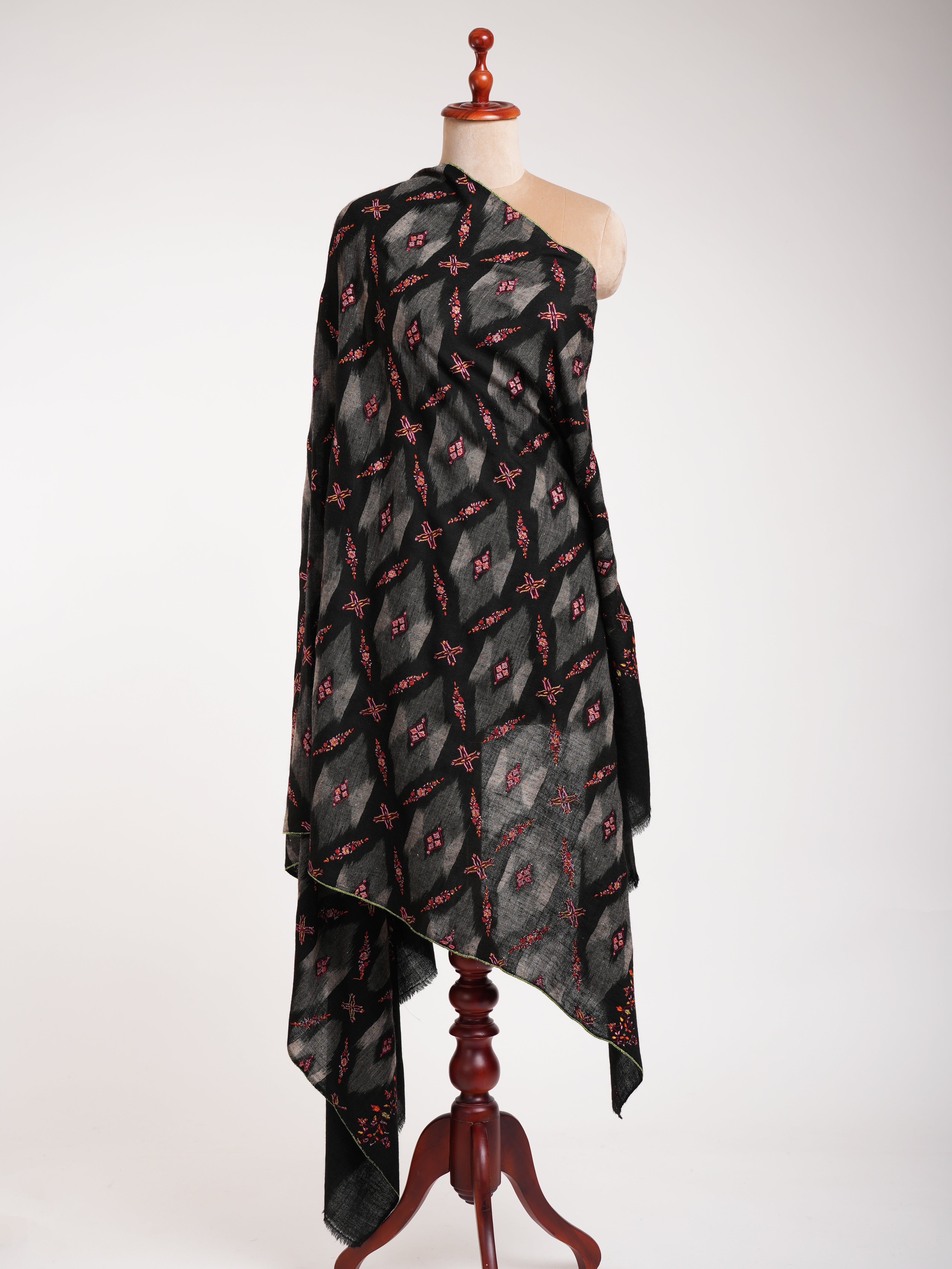 Châle Pashmina Cachemire Brodé Sozni Noir