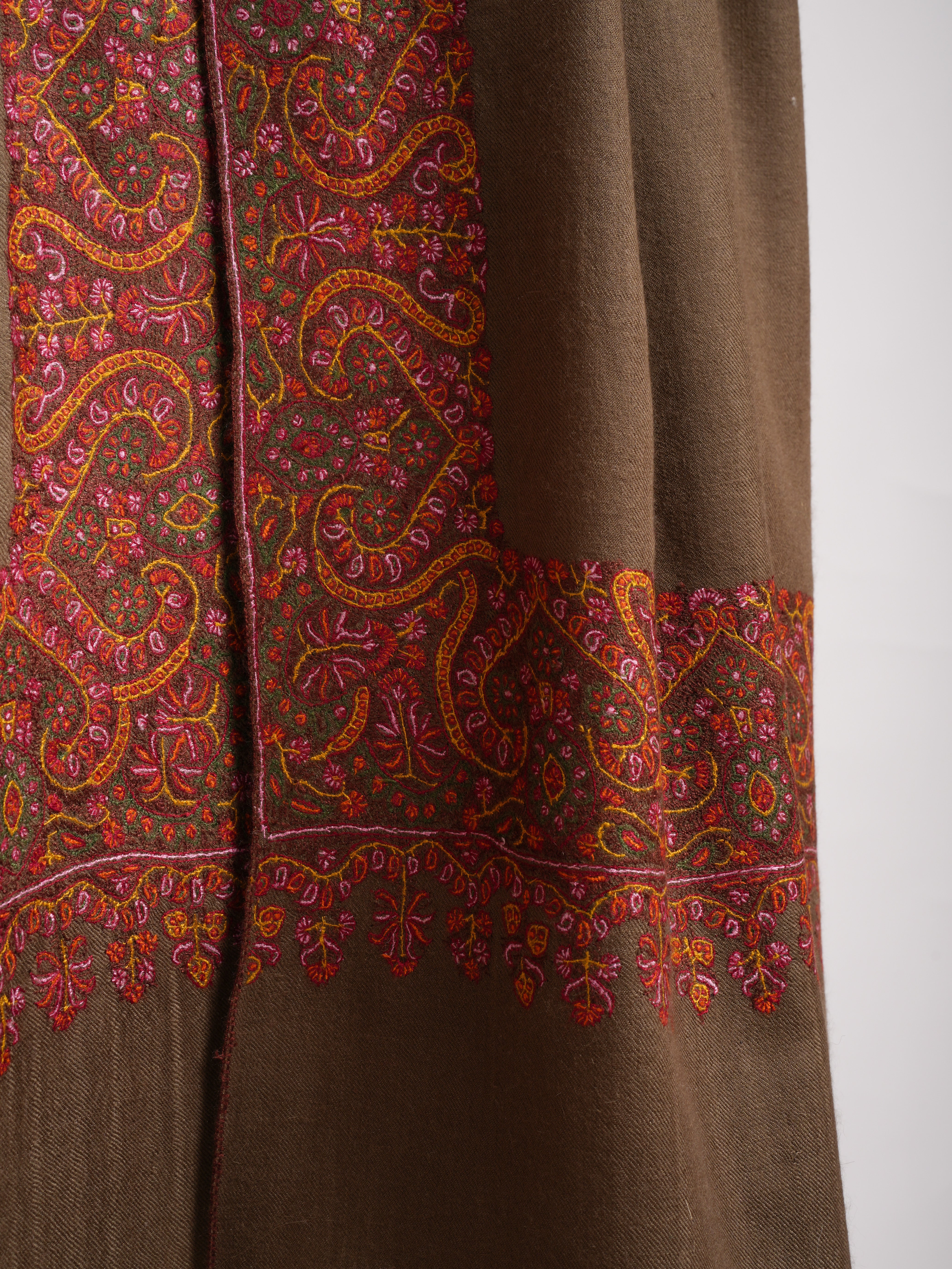 Toosh Color Daurdar Sozni Stitched Authentic Pashmina Shawl