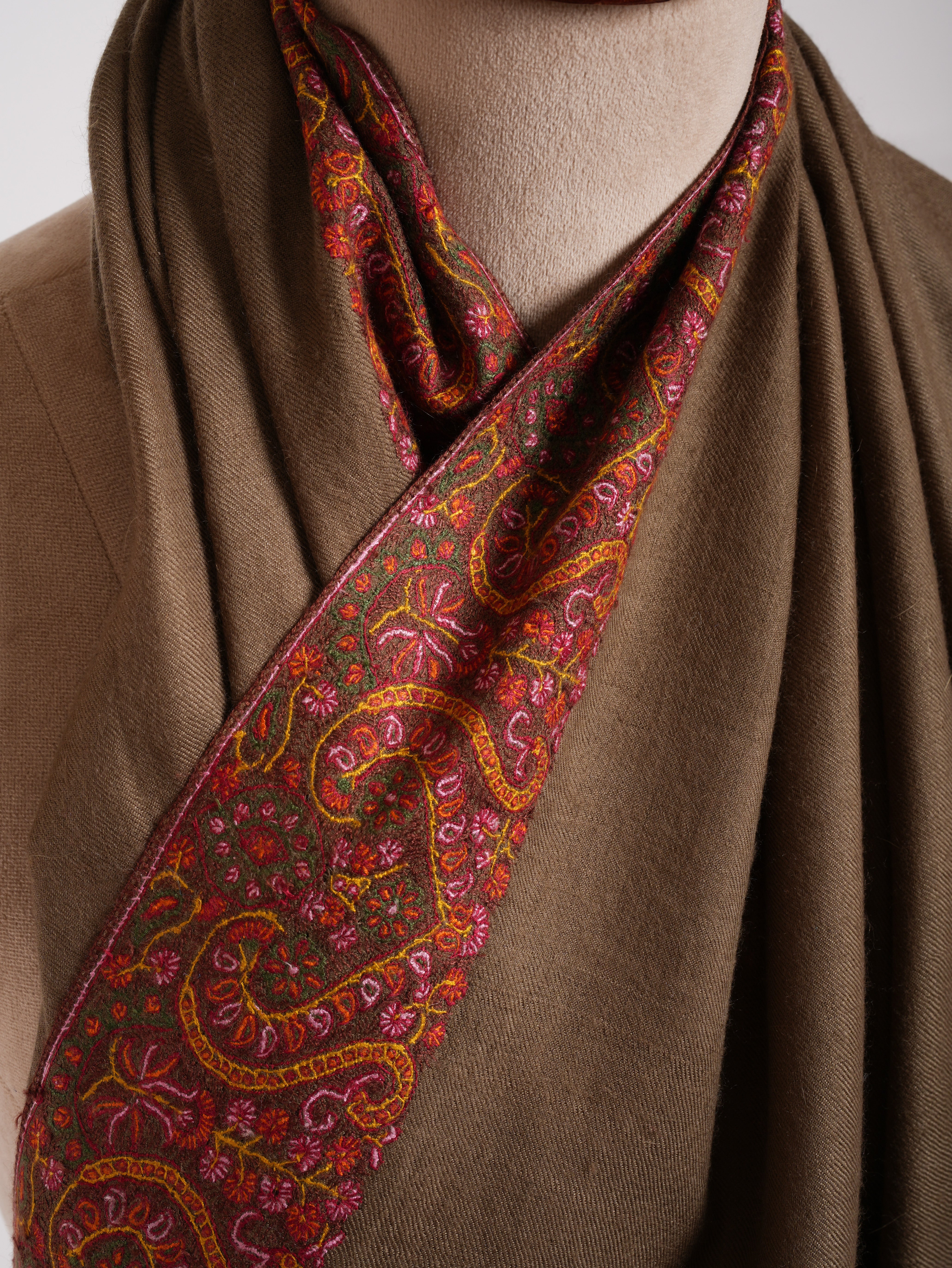 Toosh Color Daurdar Sozni Stitched Authentic Pashmina Shawl