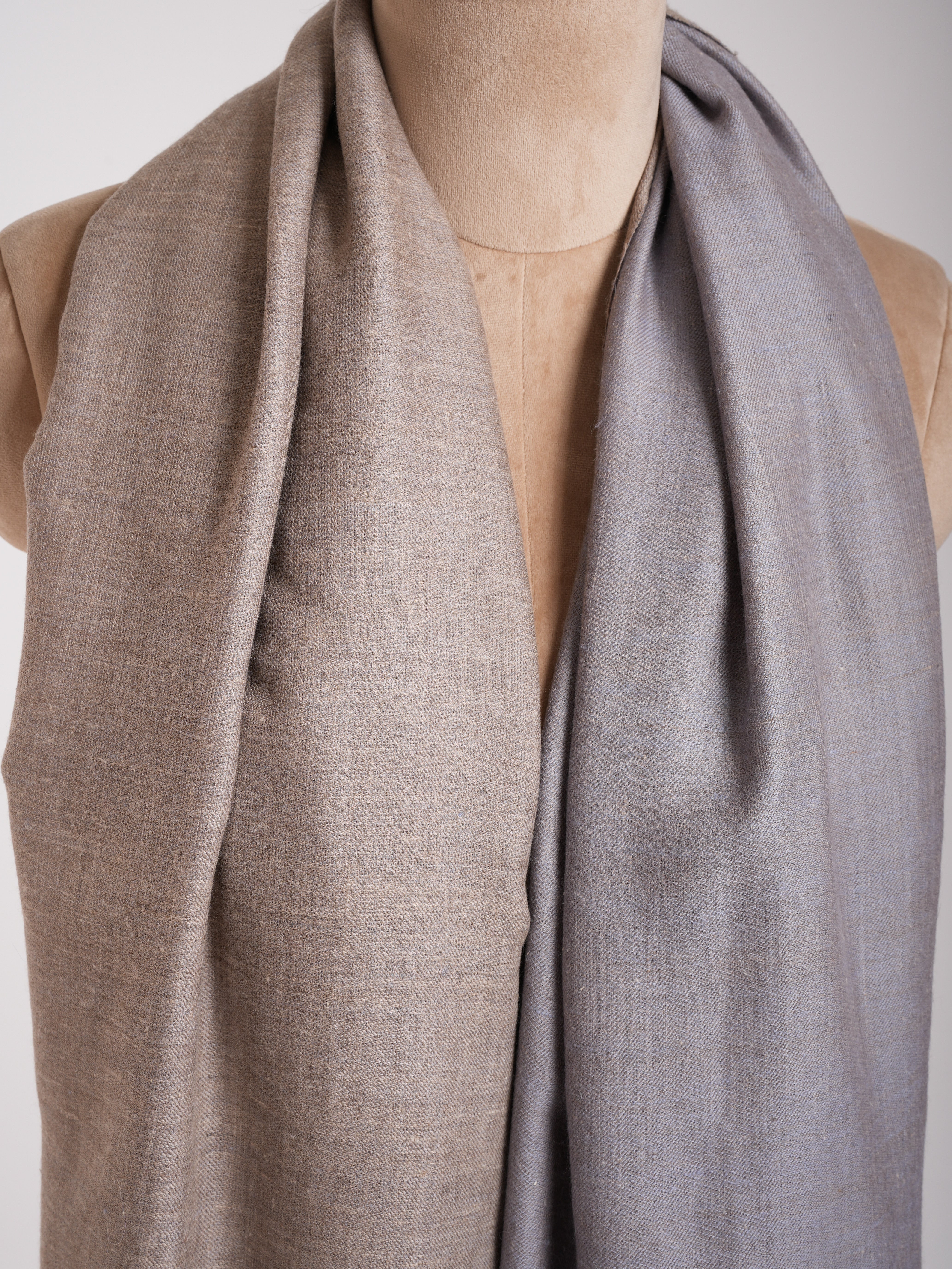 Scialle Pashmina Dualshade grigio lilla e beige