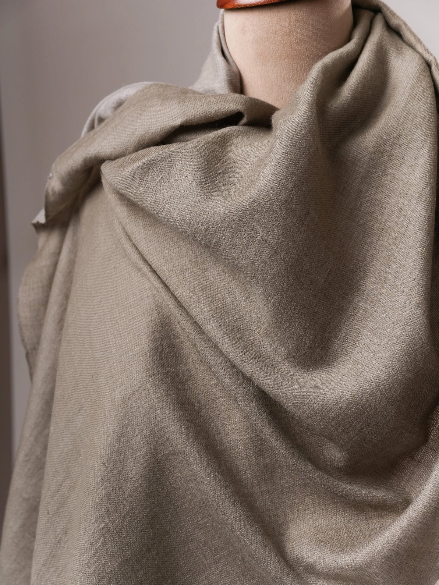 Handwoven Authentic Pashmina Shawl in Dual Tone