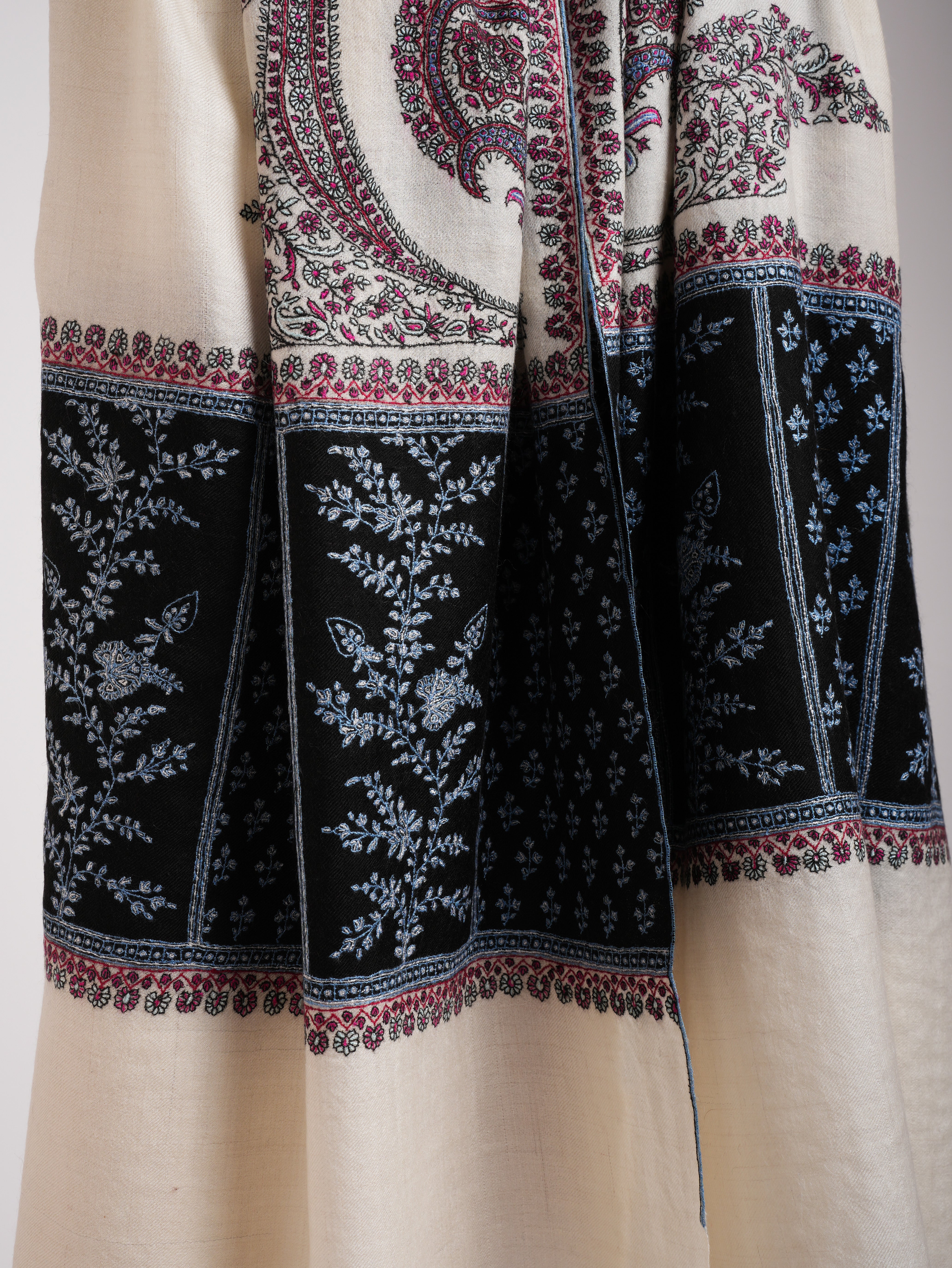 Ivory Palla Embroidered Original Kashmiri Pashmina Shawl