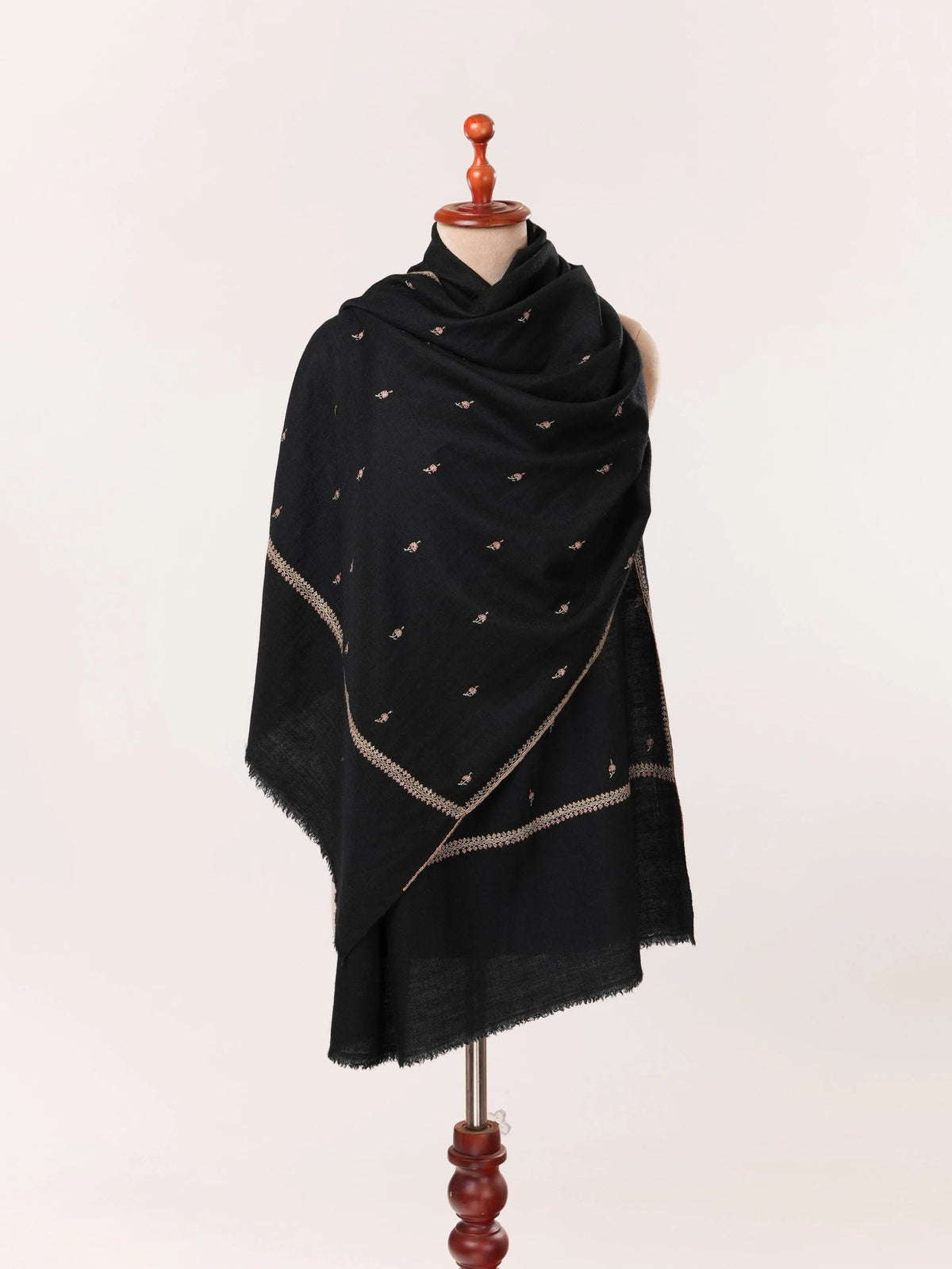 Kashmiri Black Handwoven Cashmere Scarf with Machie Buteh Sozni Embroidery Shahkaar.com