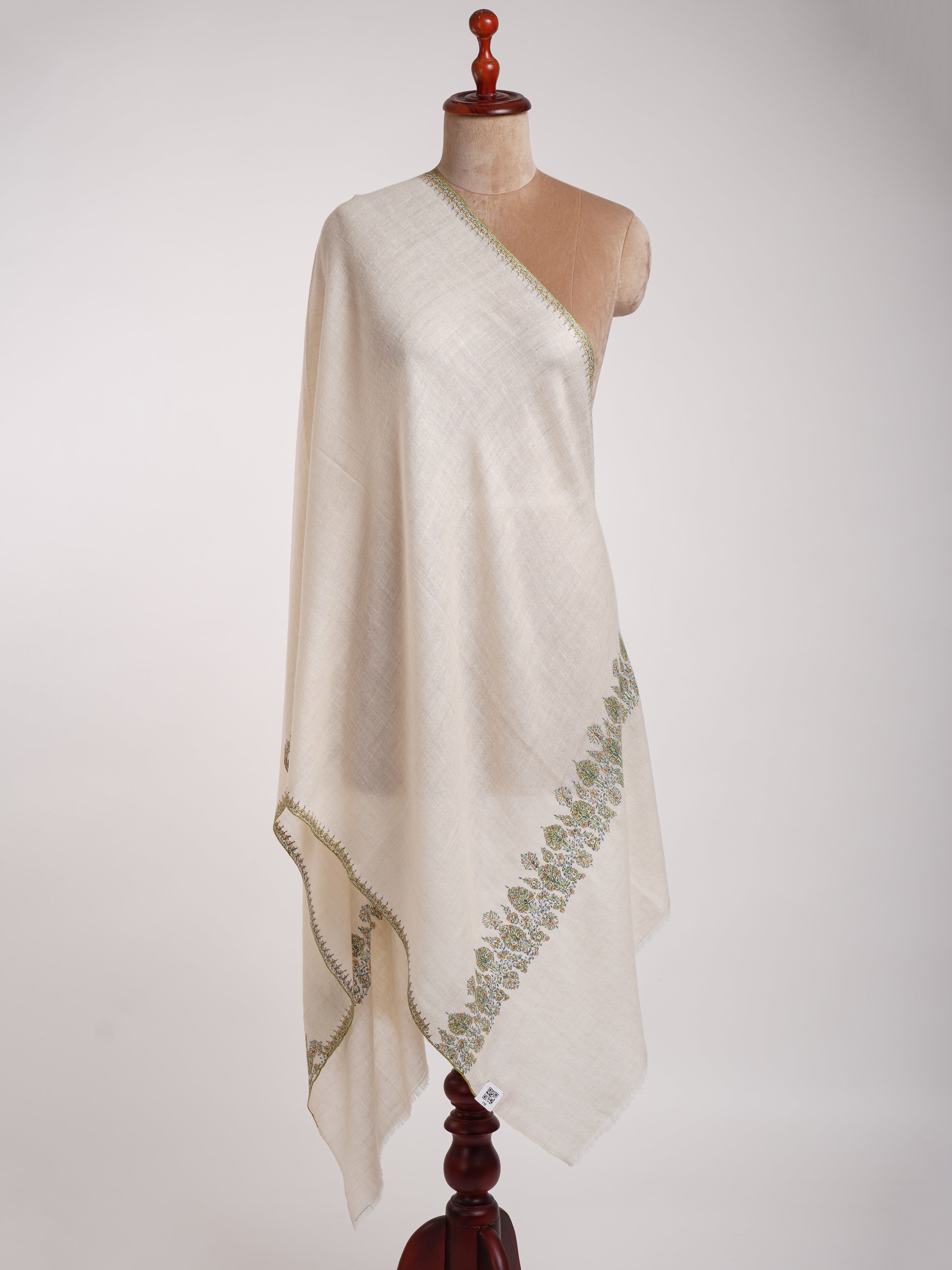 Ivory Minimalistic Palladar Indian Cashmere Stole