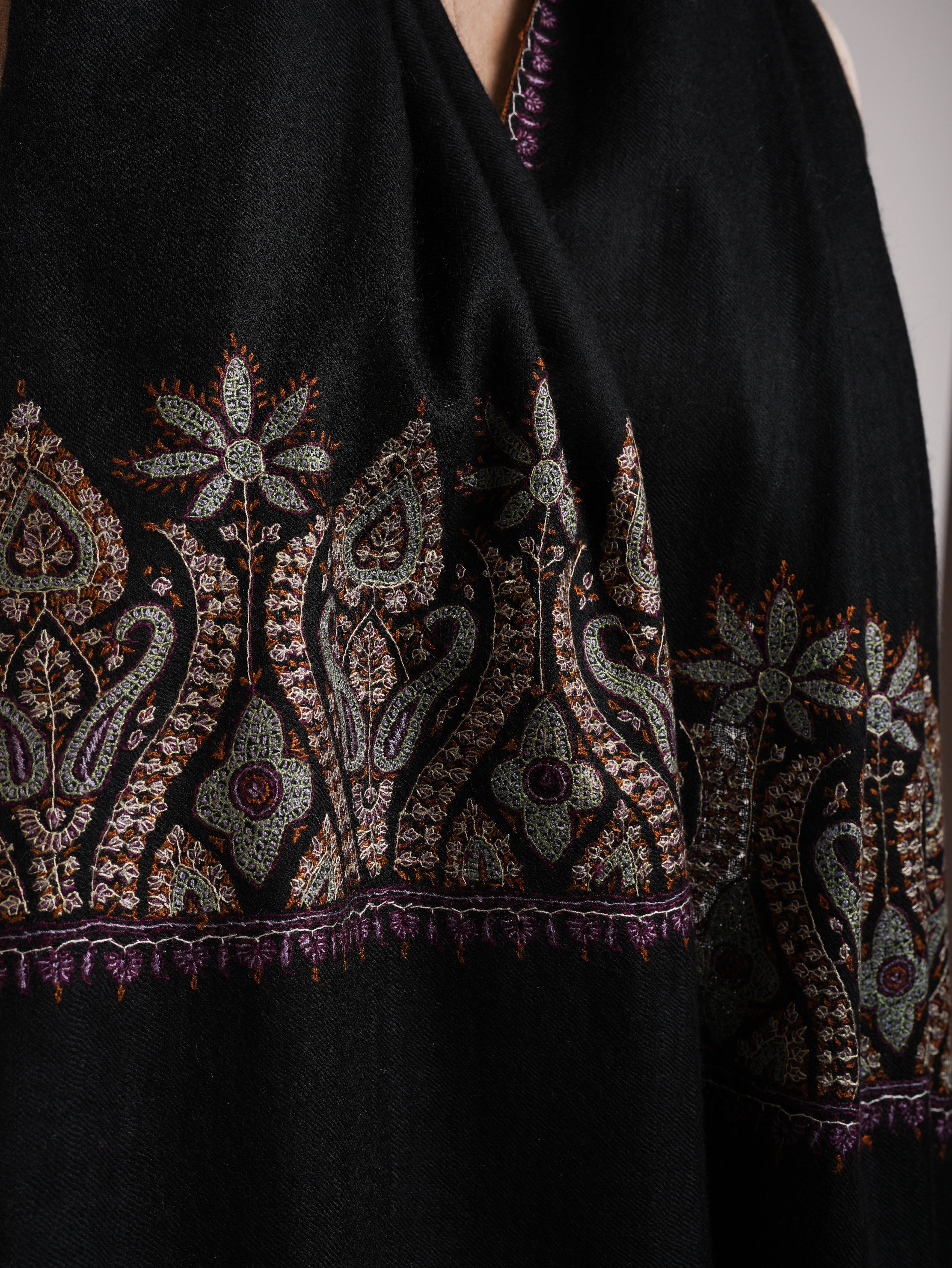 Black Indian Cashmere Scarf with Palla Embroidery