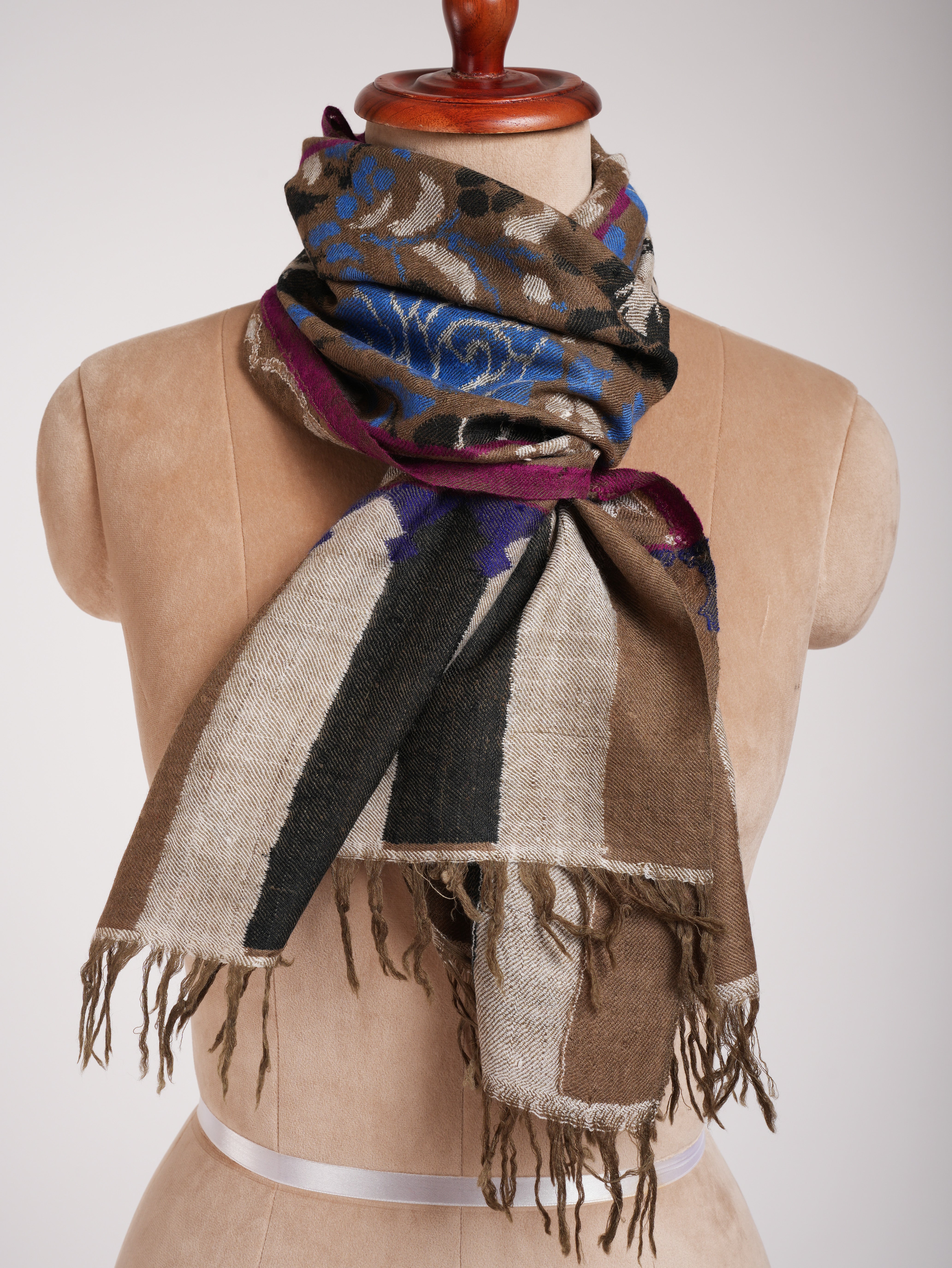 Handwoven Kani Pashmina Neck Scarf