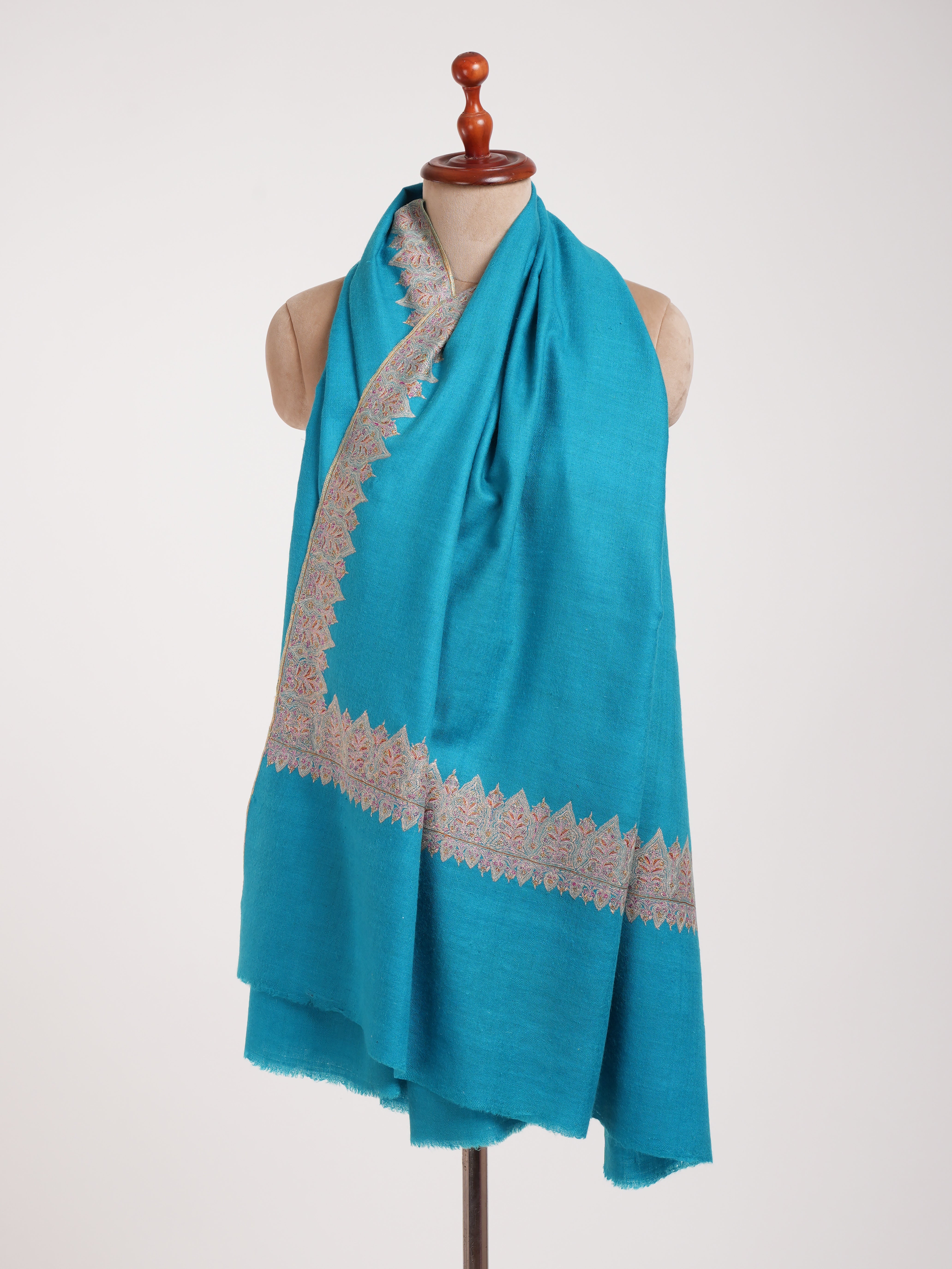 Capri Neemdaur Handstitched Kashmiri Pashmina Shawl