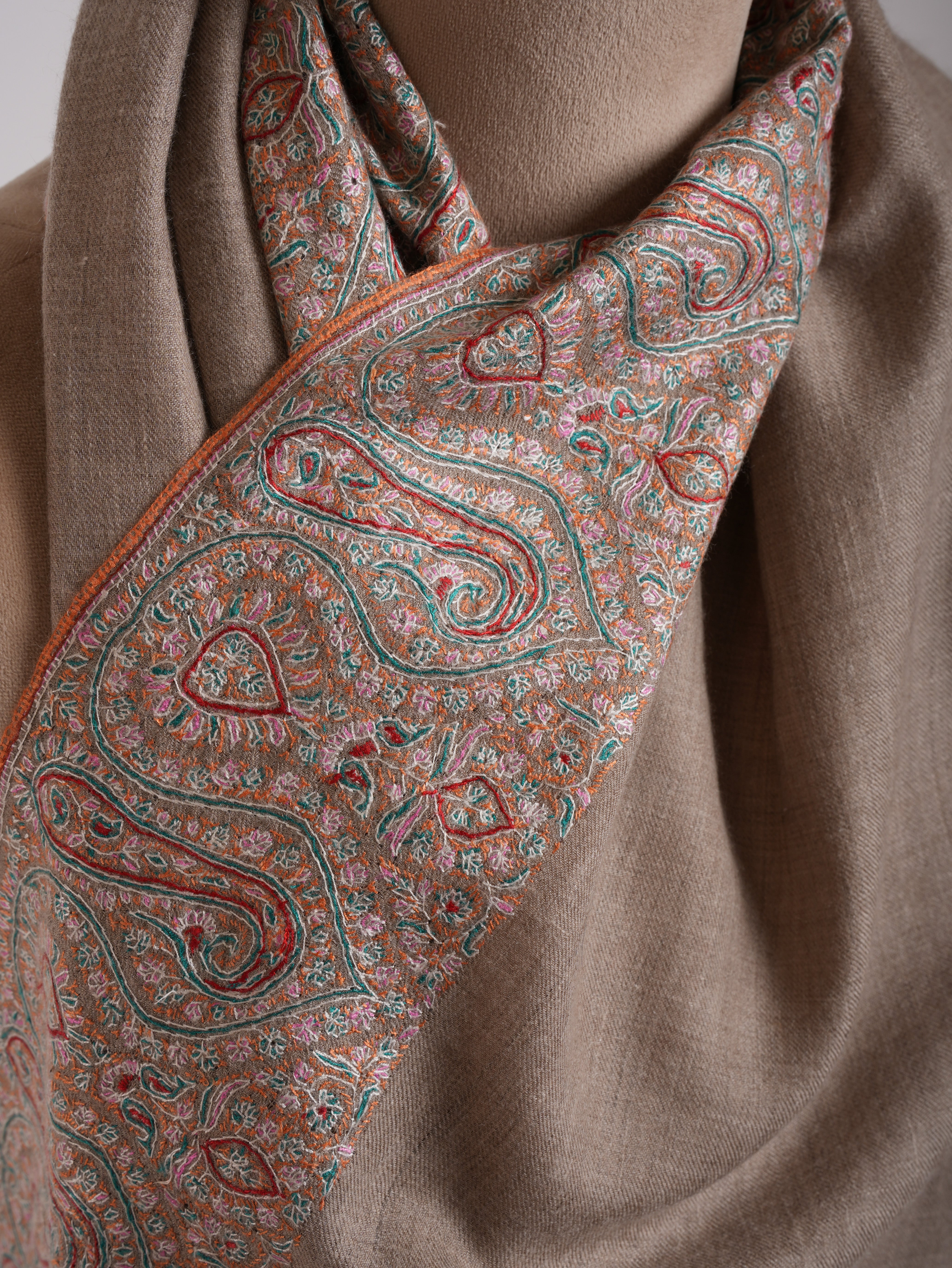 Natural Grey Daurdar Authentic Handwoven Pashmina Shawl