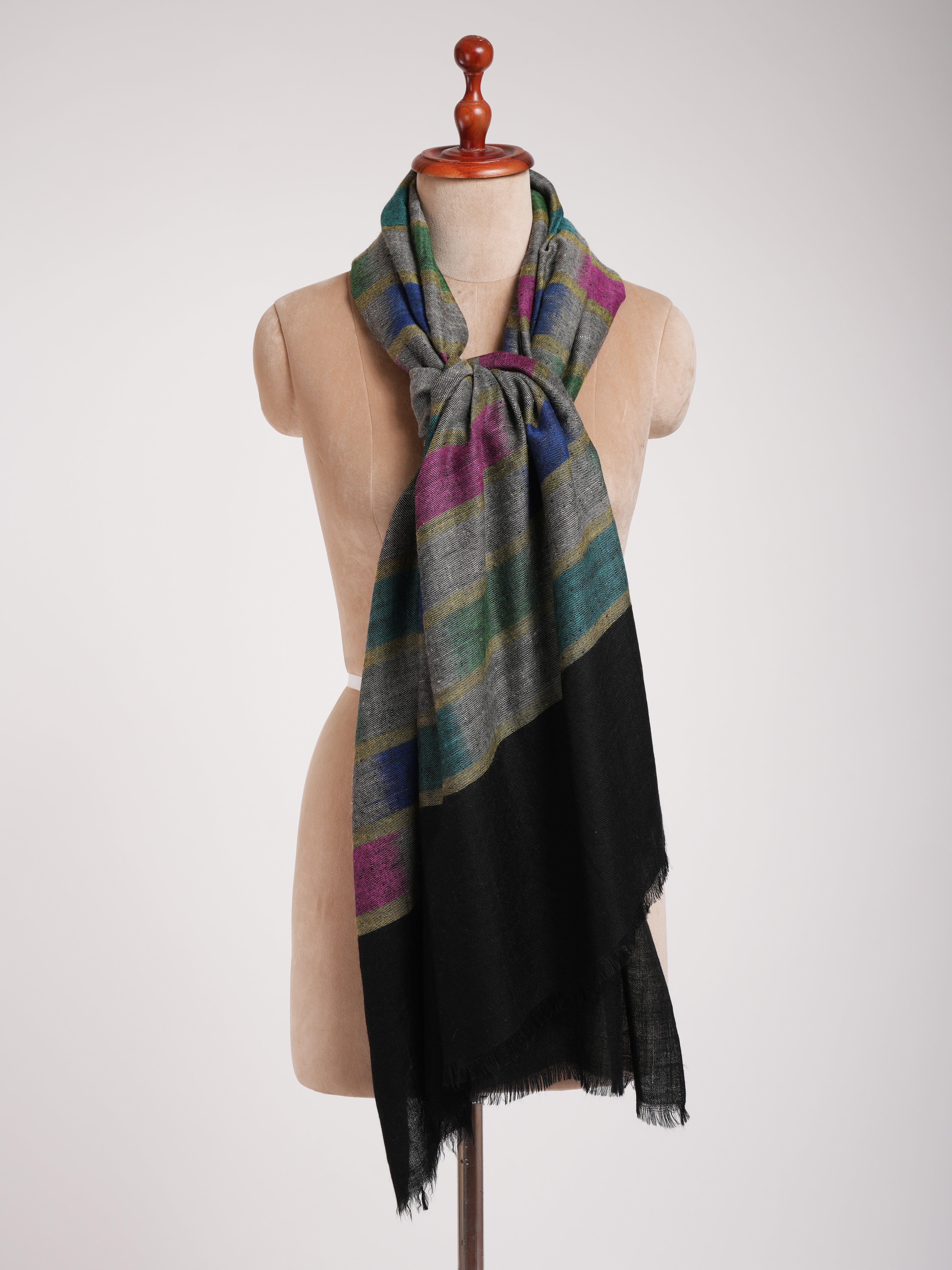 Black Handwoven Pure Pashmina Shawl