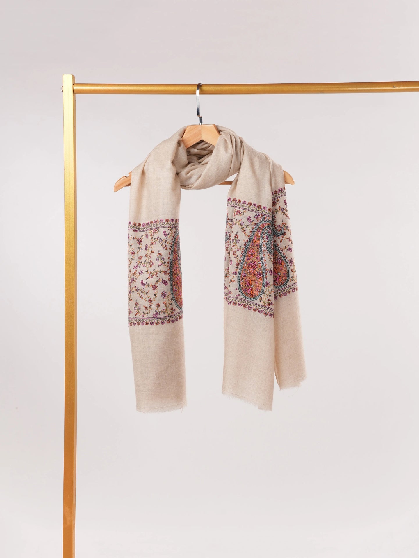 Natural White Pure Pashmina Shawl with Sozni Palldar Embroidery Shahkaar.com