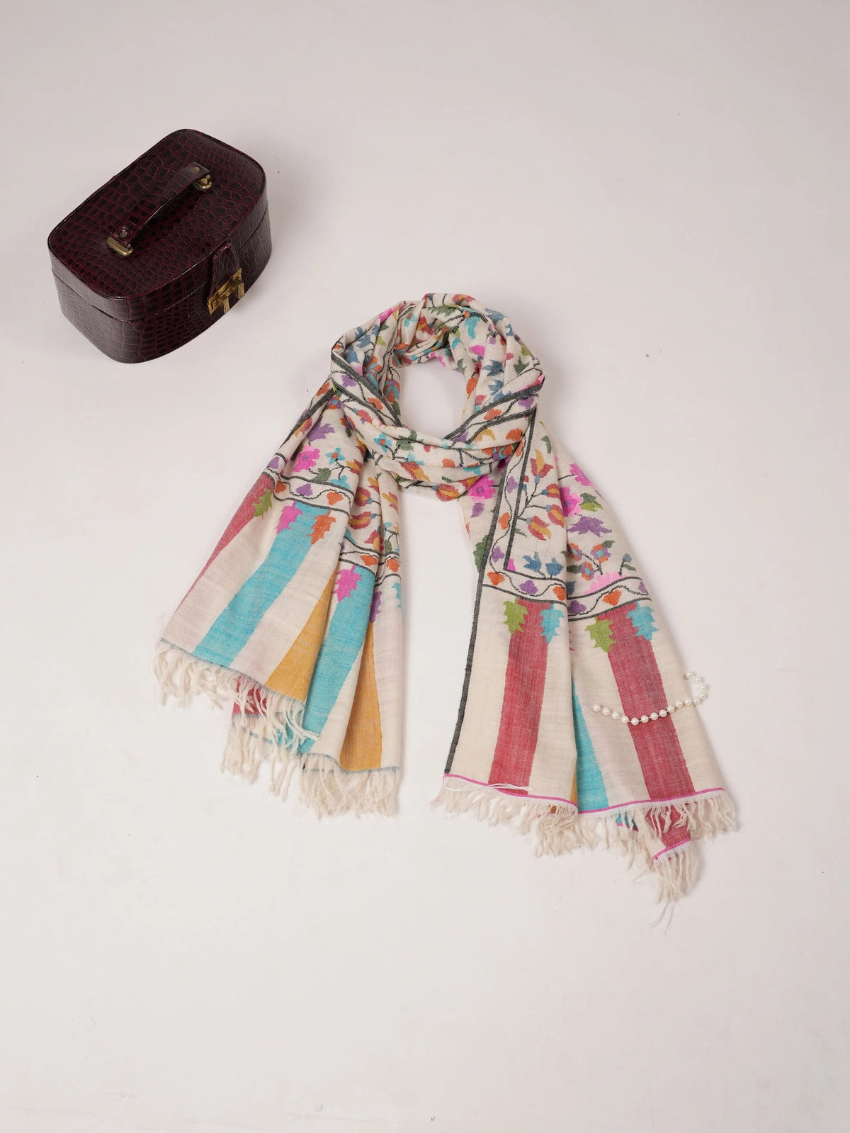 Lightweight Natural White Handwoven Kani Cashmere Scarf