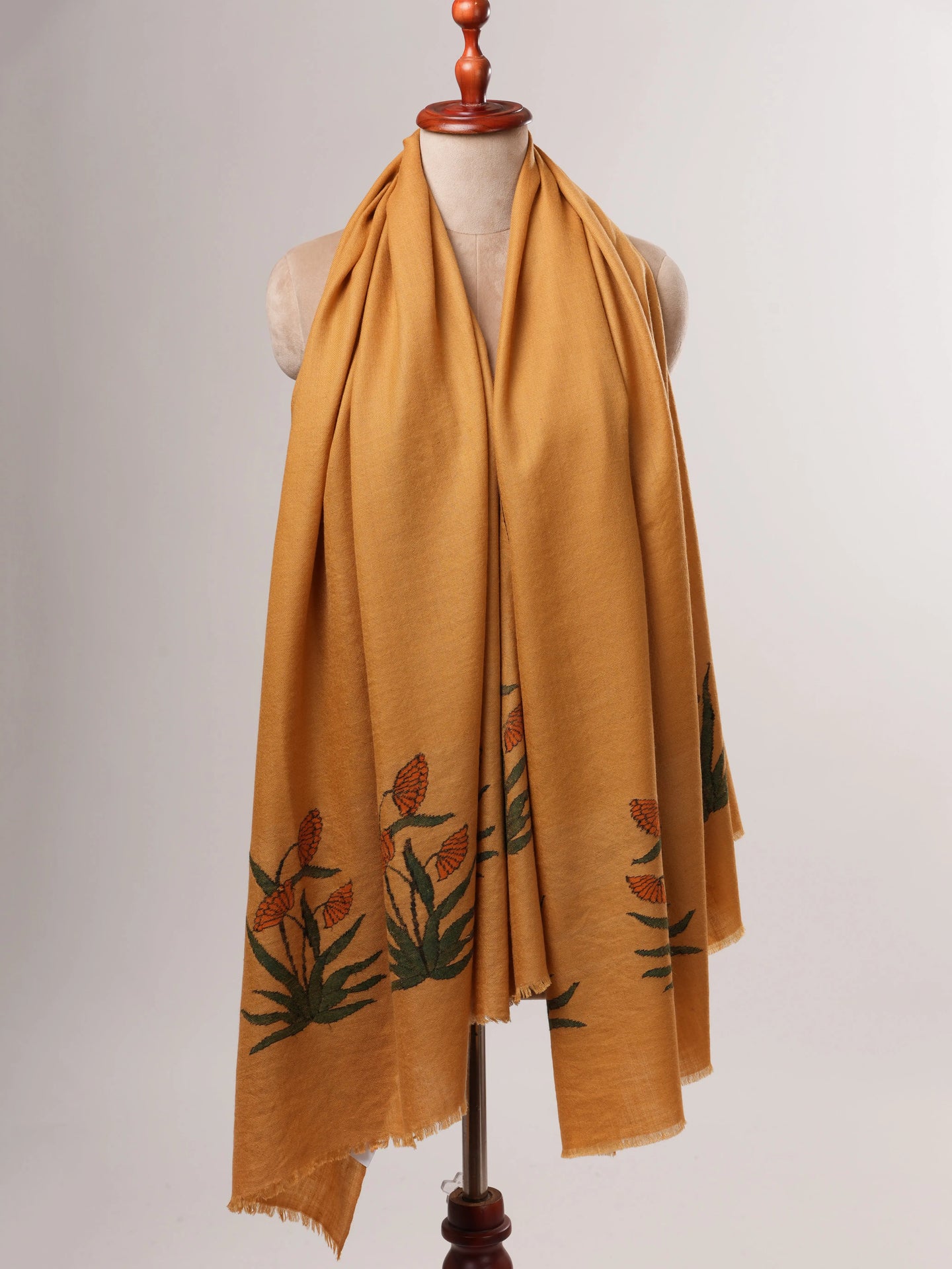 Handwoven Kani Pashmina Shawl – Palla with Floral Motif Design Shahkaar