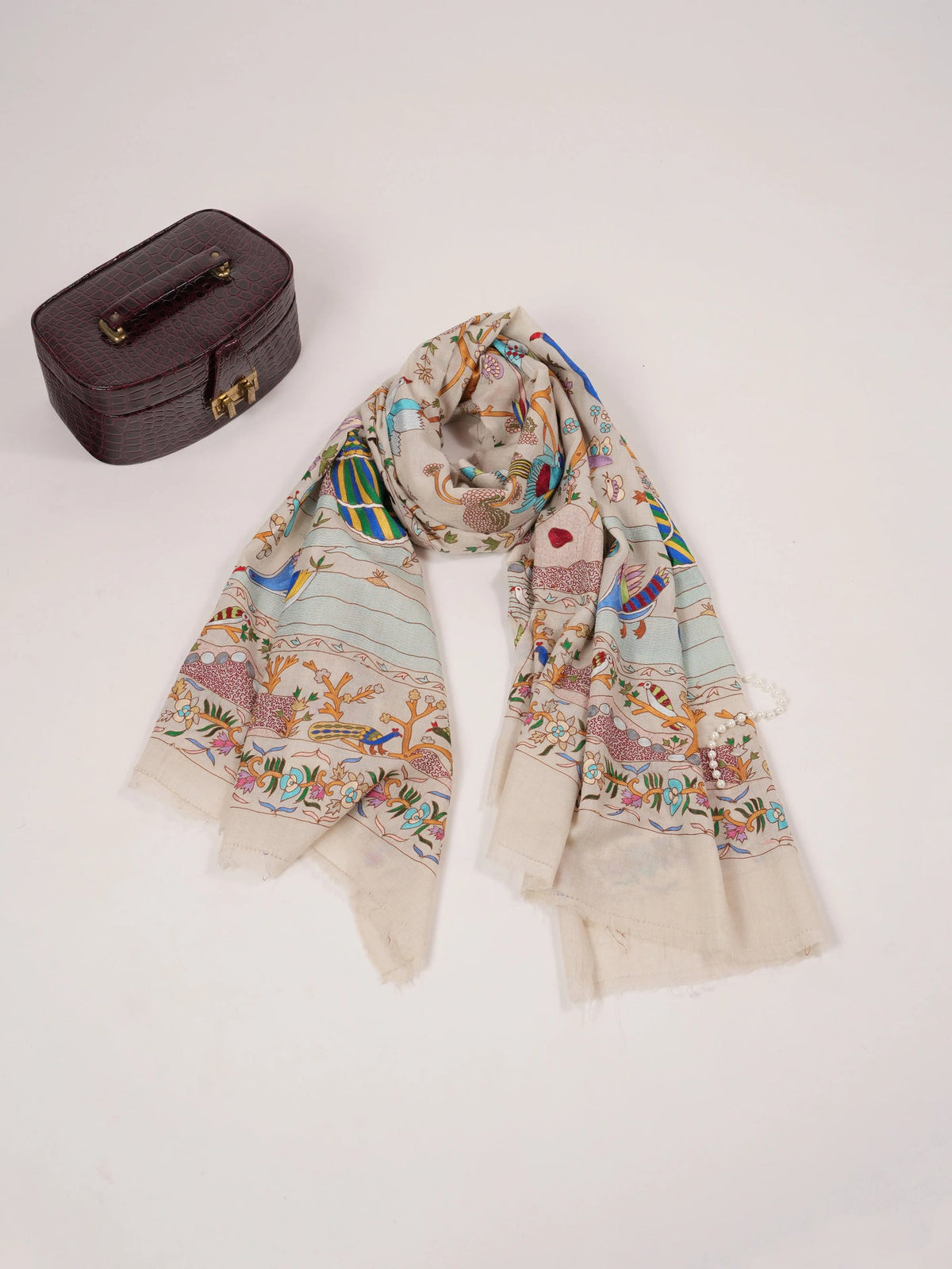 Luxurious Kalamkari Handwoven White Pashmina Shawl with Hand Embroidery Shahkaar.com