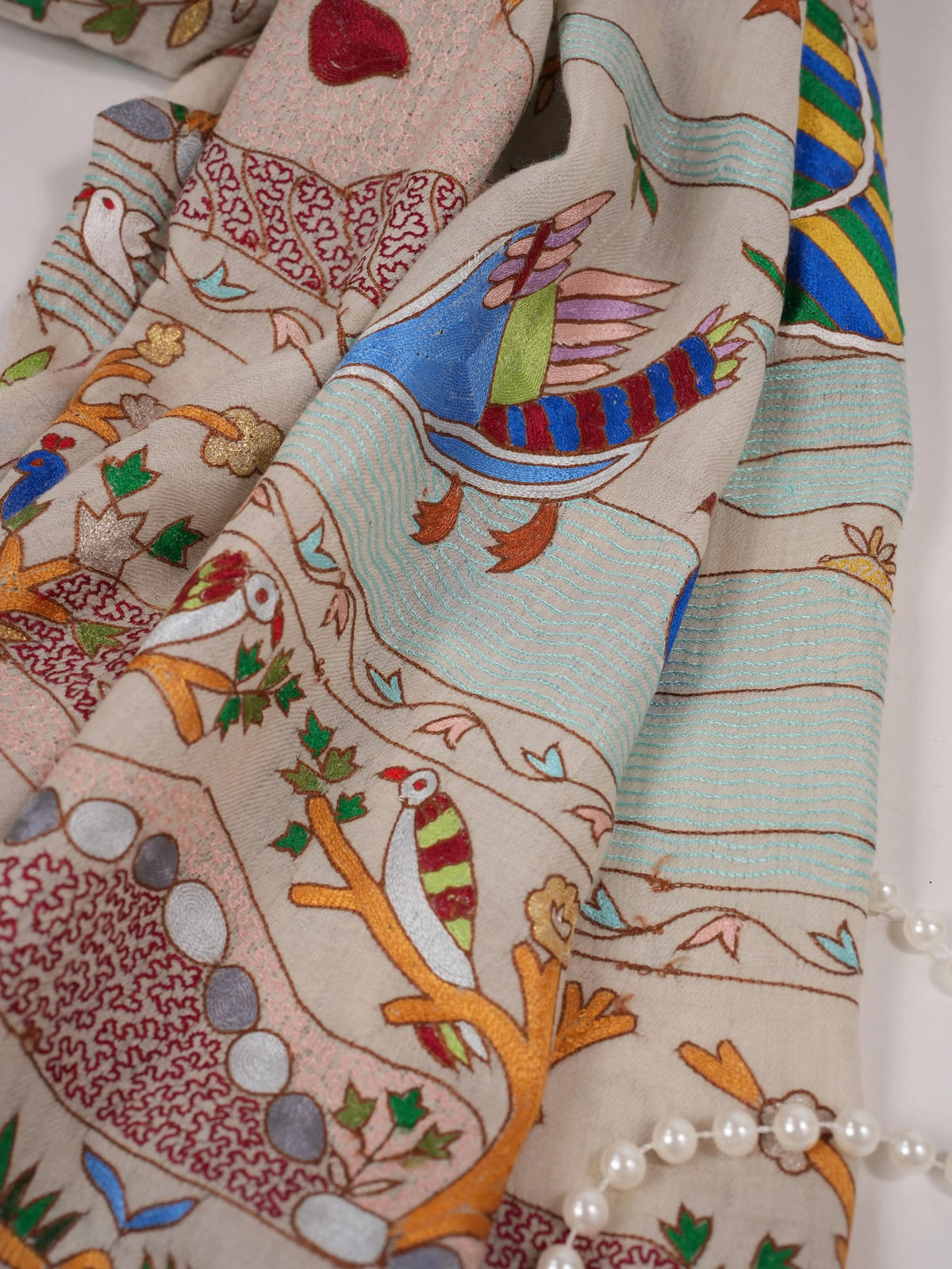 Luxurious Kalamkari Handwoven White Pashmina Shawl with Hand Embroidery Shahkaar.com