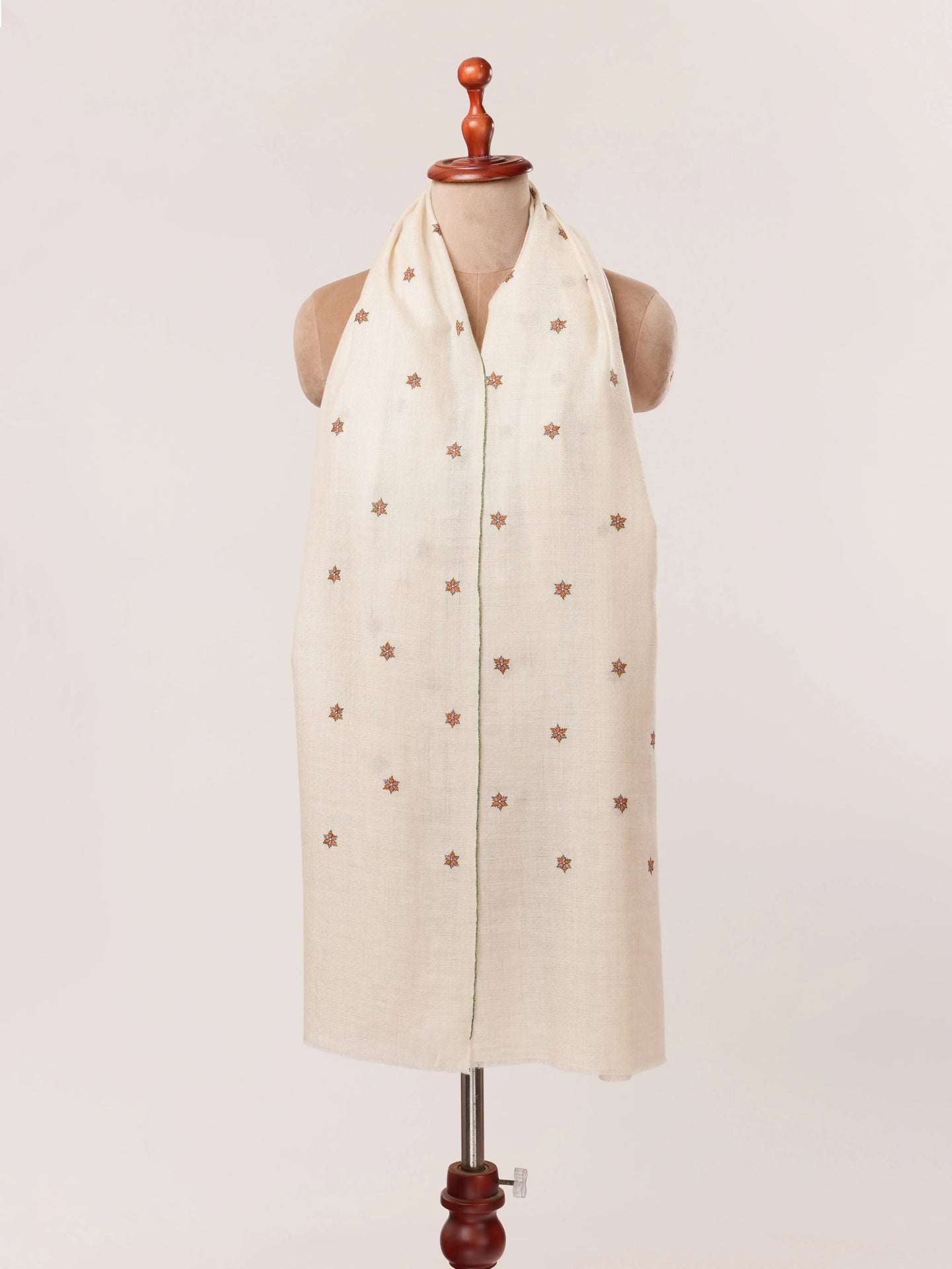 Sozni Star Buteh Handwork Natural White Kashmiri Handwoven Pashmina Shawl Shahkaar.com