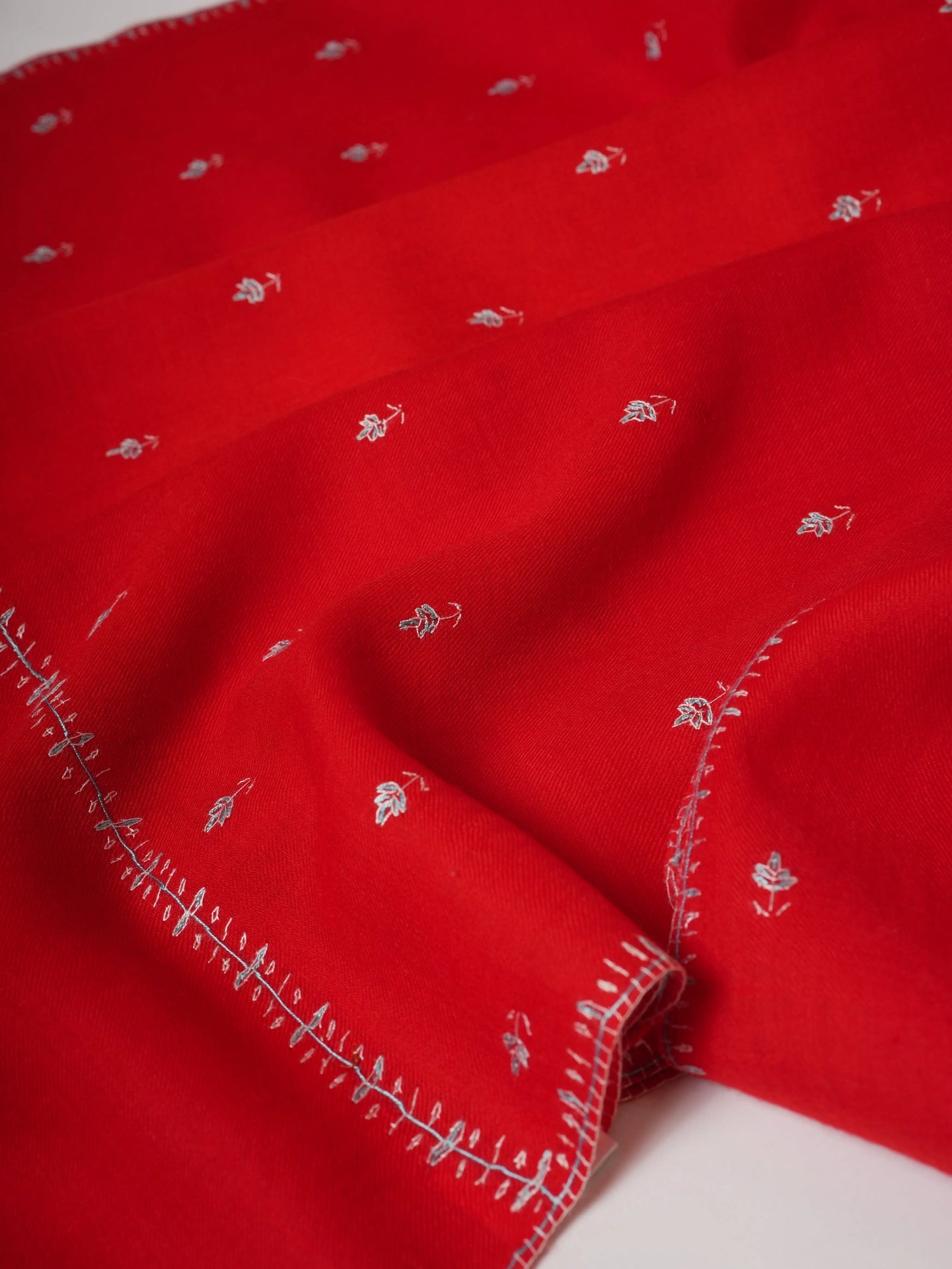 Machie Buteh Hand Embroidered Fine Wool Indian Shawl Shahkaar
