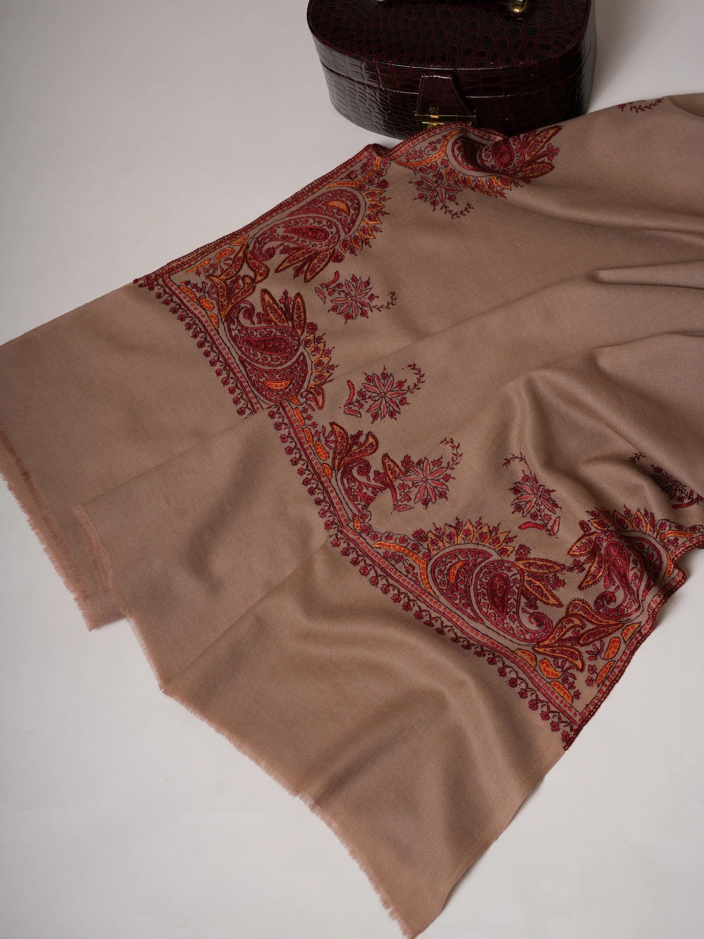 Beige Hand Embroidered Daurdar Fine Wool Shawl Shahkaar