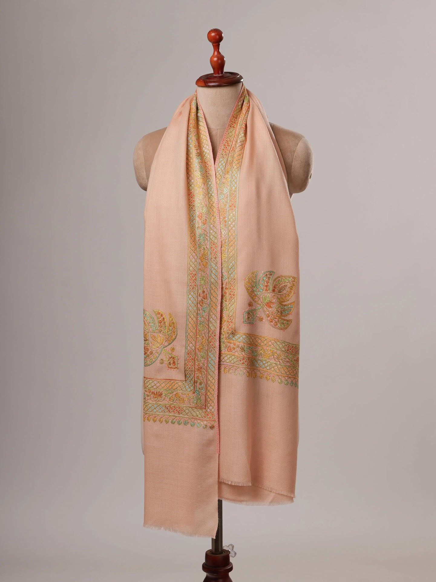 Peach Daur Dar Hand Embroidered Fine Wool Kashmiri Shawl Shahkaar
