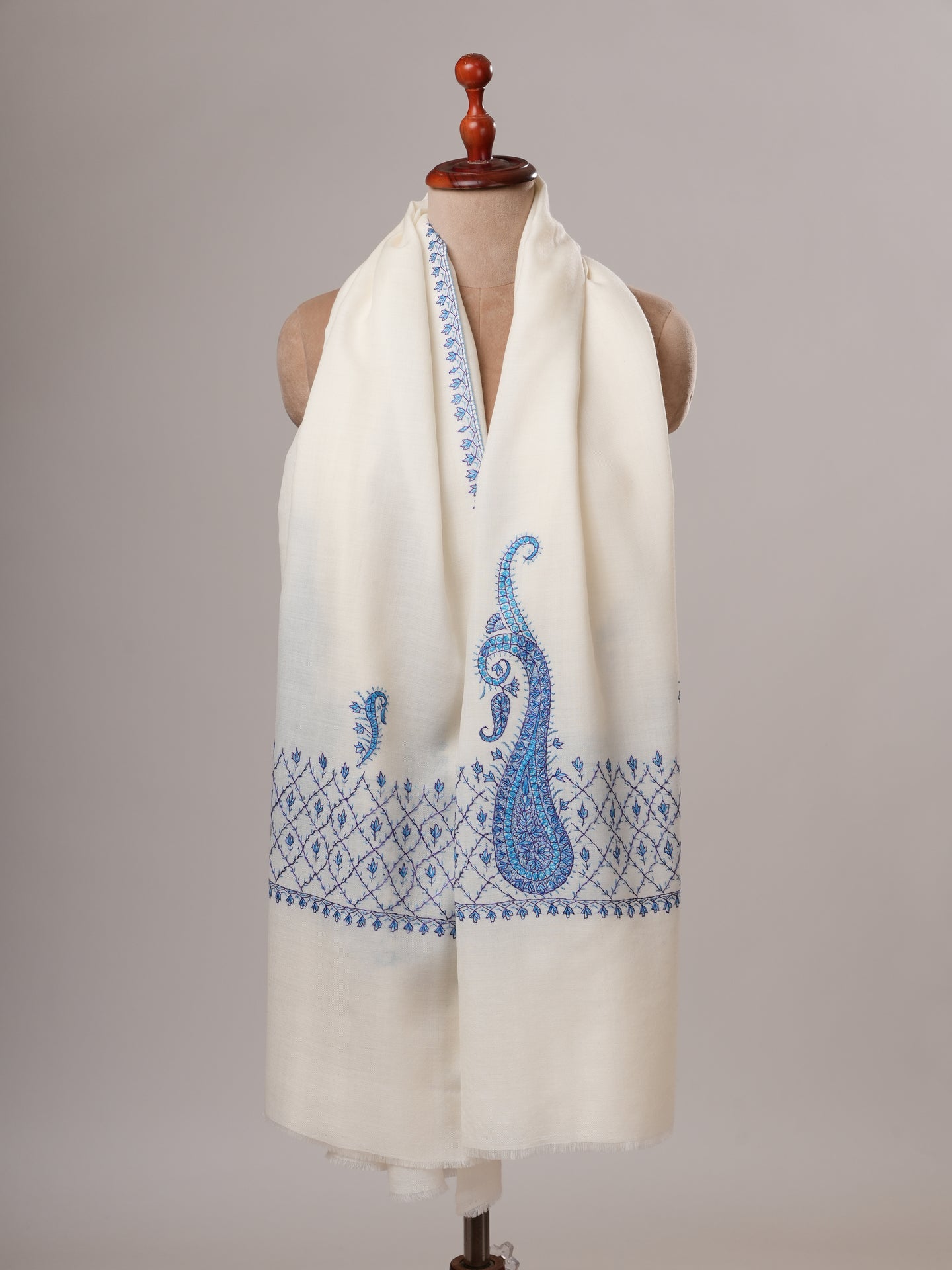 White Fine Wool Hand Embroidered Palla Kashmiri Shawl Shahkaar