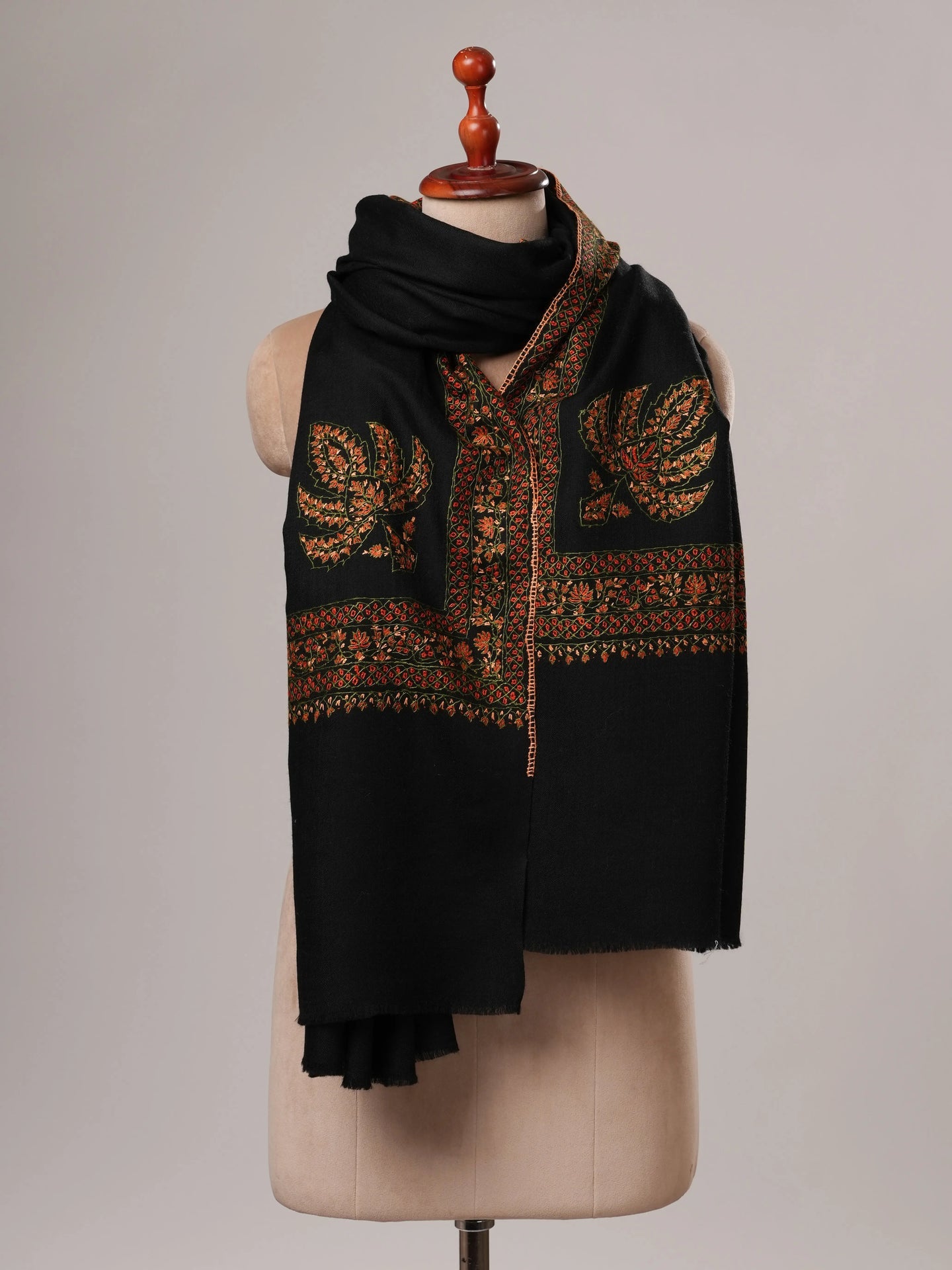 Black Daur Dar Hand Embroidered Fine Wool Shawl Shahkaar