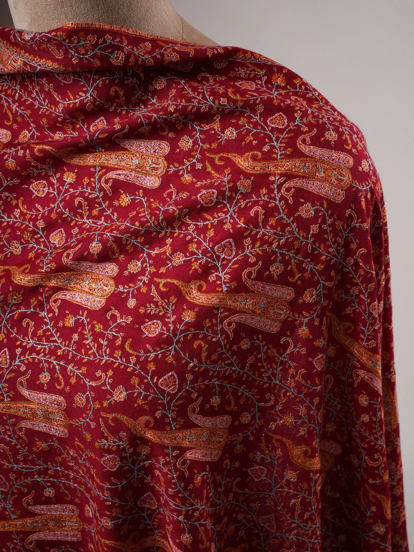 Neem Jamavar Pashmina Shawl with Classic Kashmiri Sozni Embroidery Shahkaar