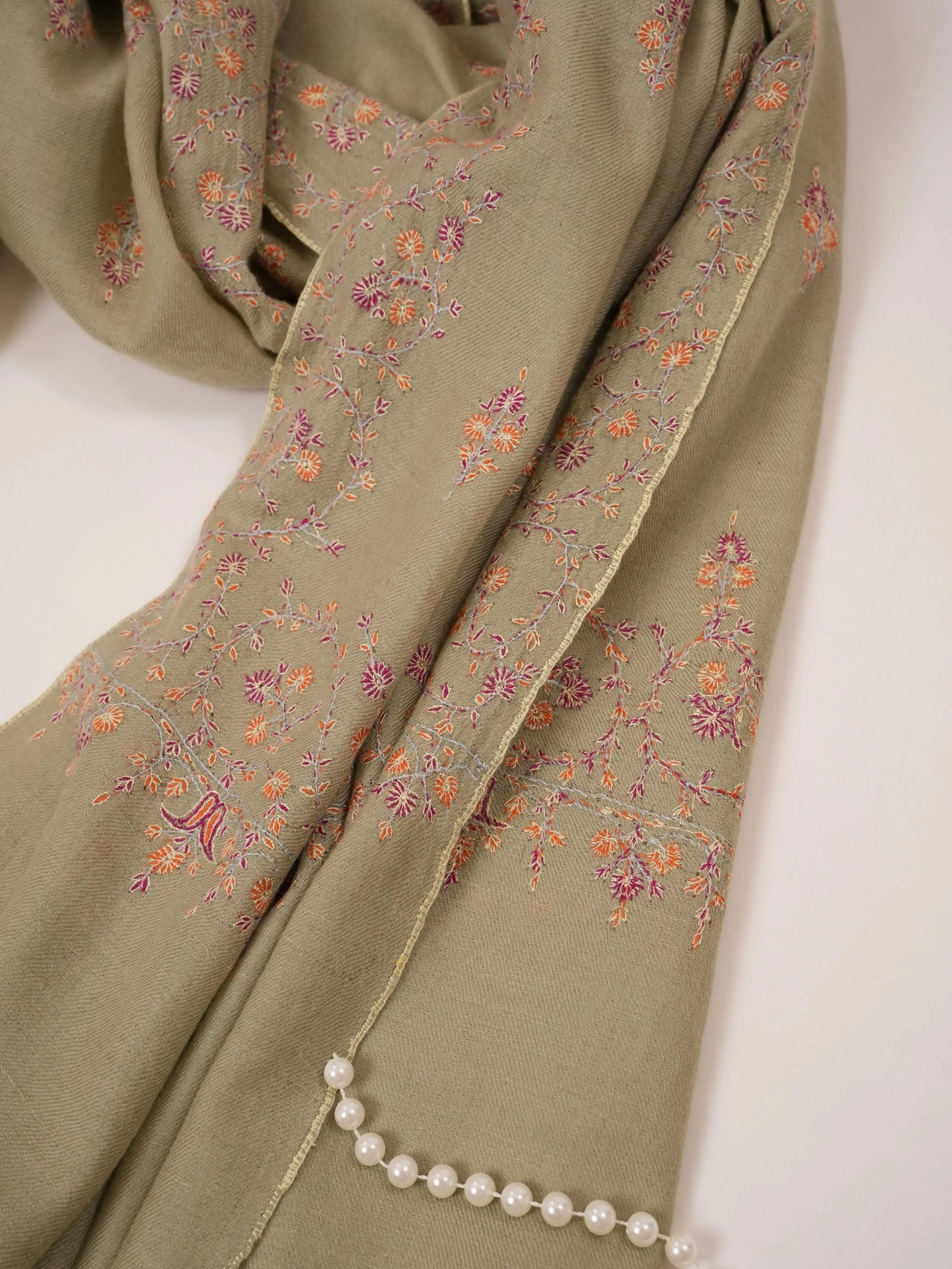 Fresh Green Handwoven Kashmiri Pashmina Shawl with Buteh Hand Sozni Embroidery Shahkaar.com