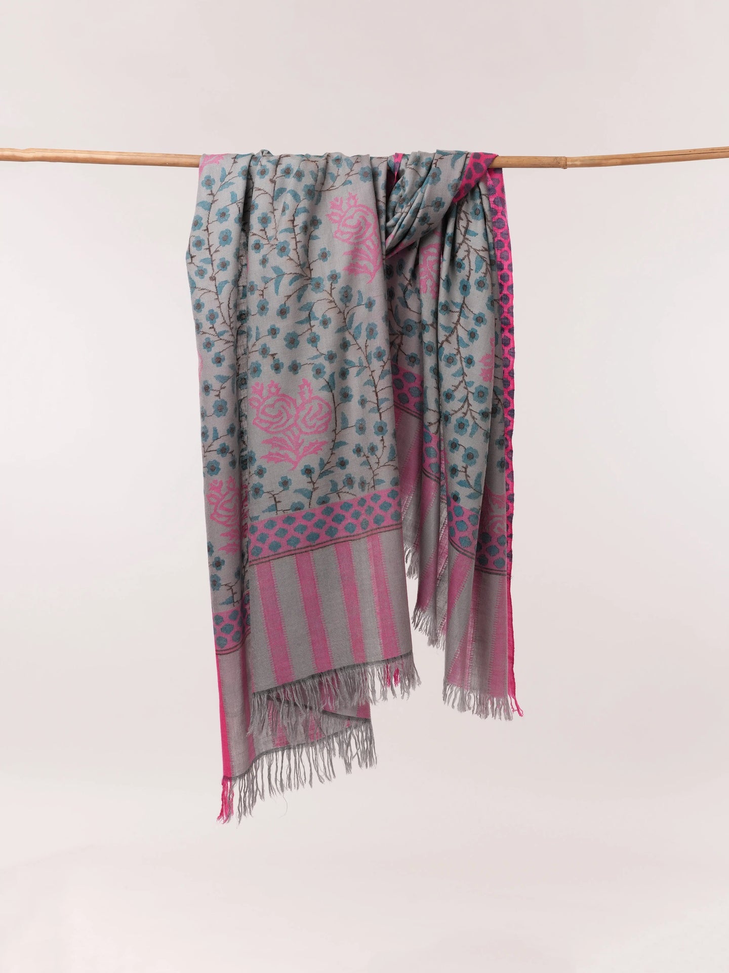 Grey Handwoven Kani Pure Pashmina Shawl Shahkaar.com