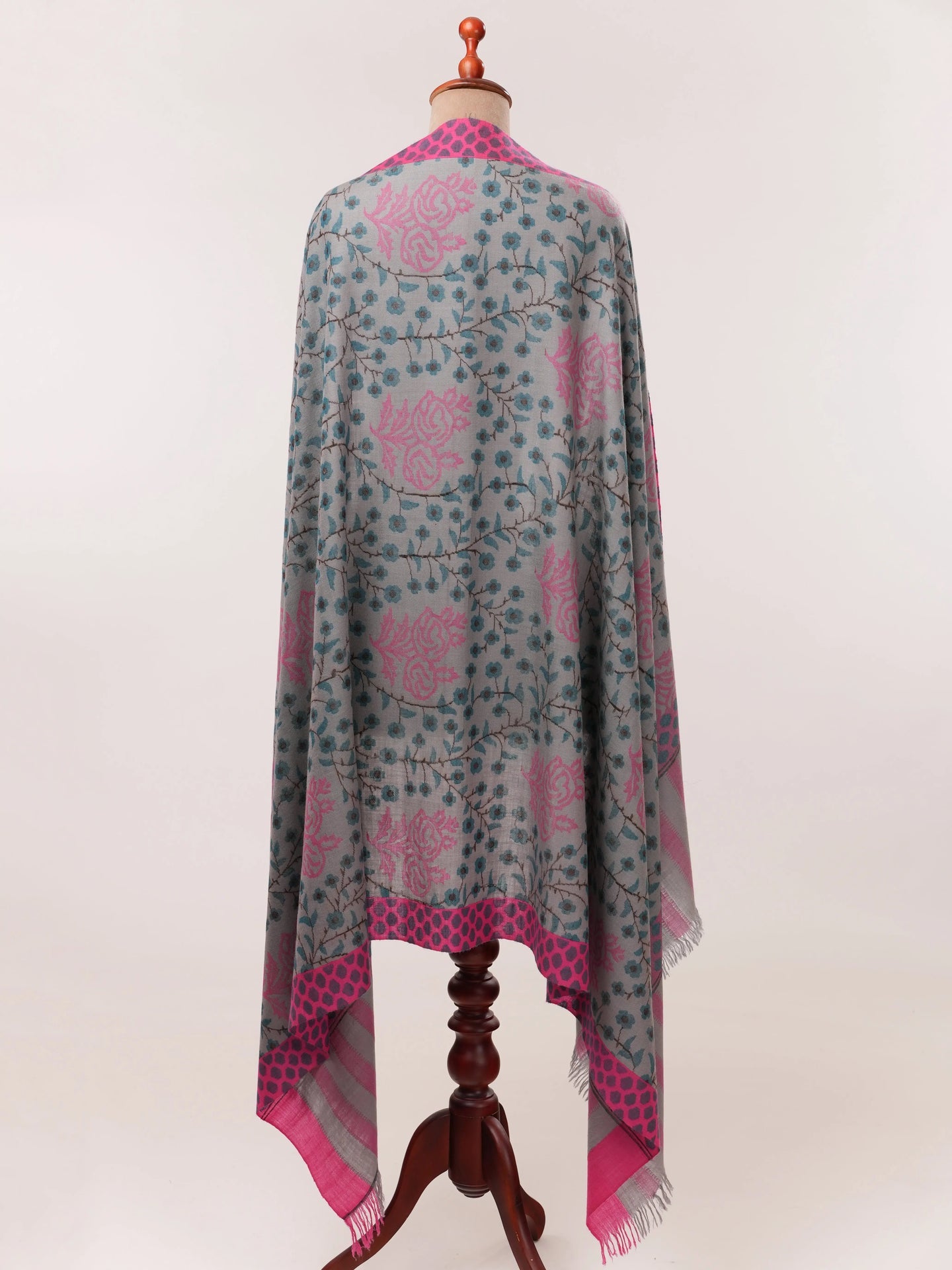 Grey Handwoven Kani Pure Pashmina Shawl Shahkaar.com