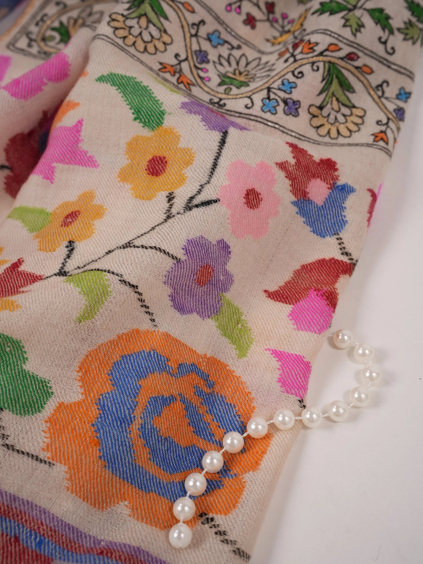 Natural White Handwoven Pashmina Shawl with Hand Kalamkari Embroidery Shahkaar.com
