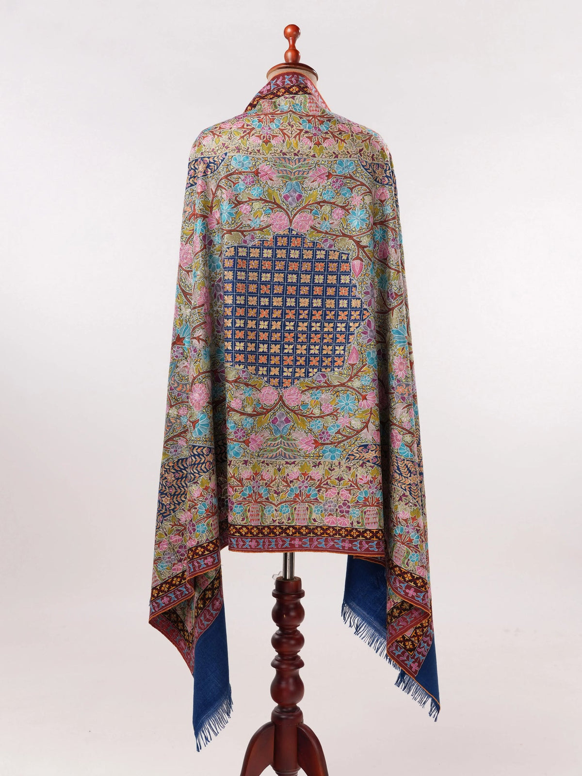 Traditional Kalamkari Hand Embroidered Handwoven Pashmina Shawl Shahkaar.com