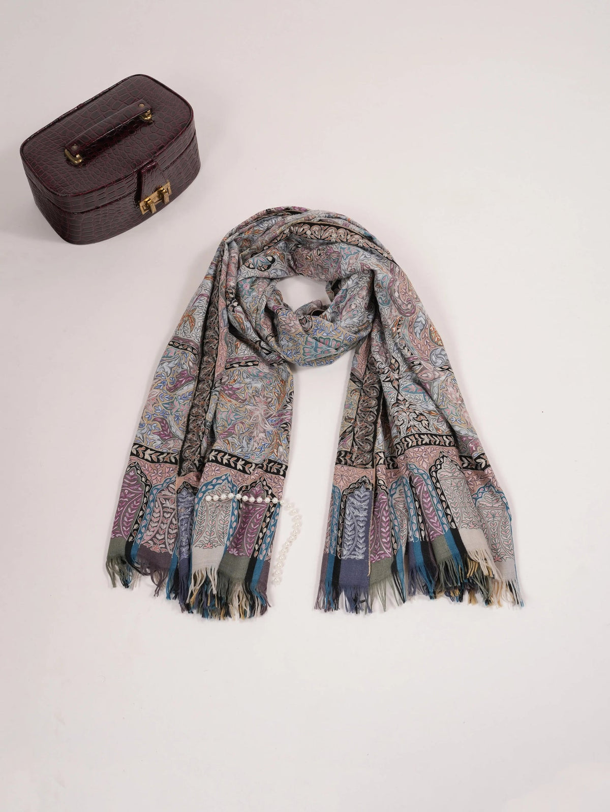 Handwoven Pashmina Shawl with Kalamkari Hand Embroidery Shahkaar.com