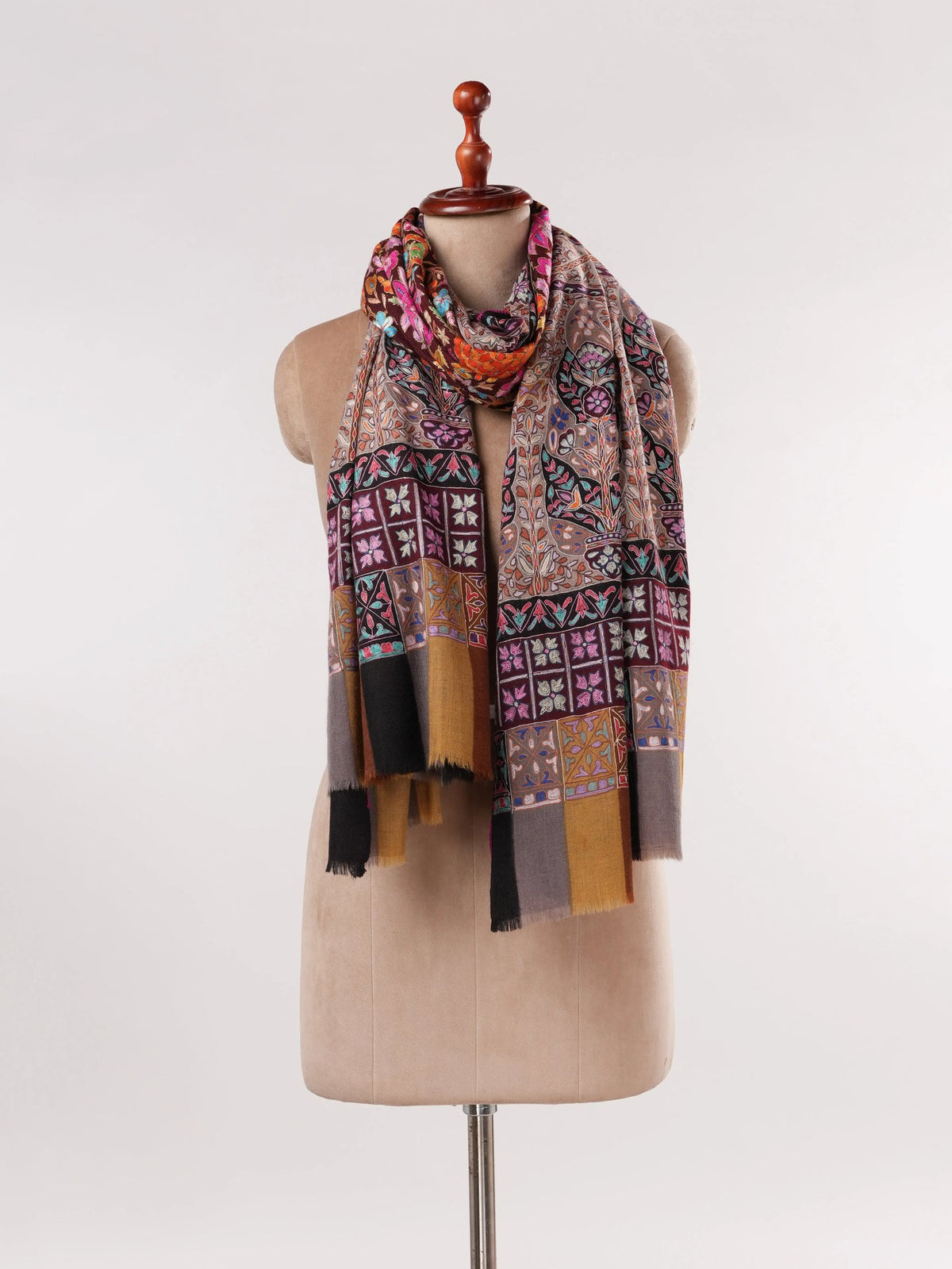Finest Handwoven Pashmina Shawl with Hand Kalamkari Embroidery Shahkaar.com
