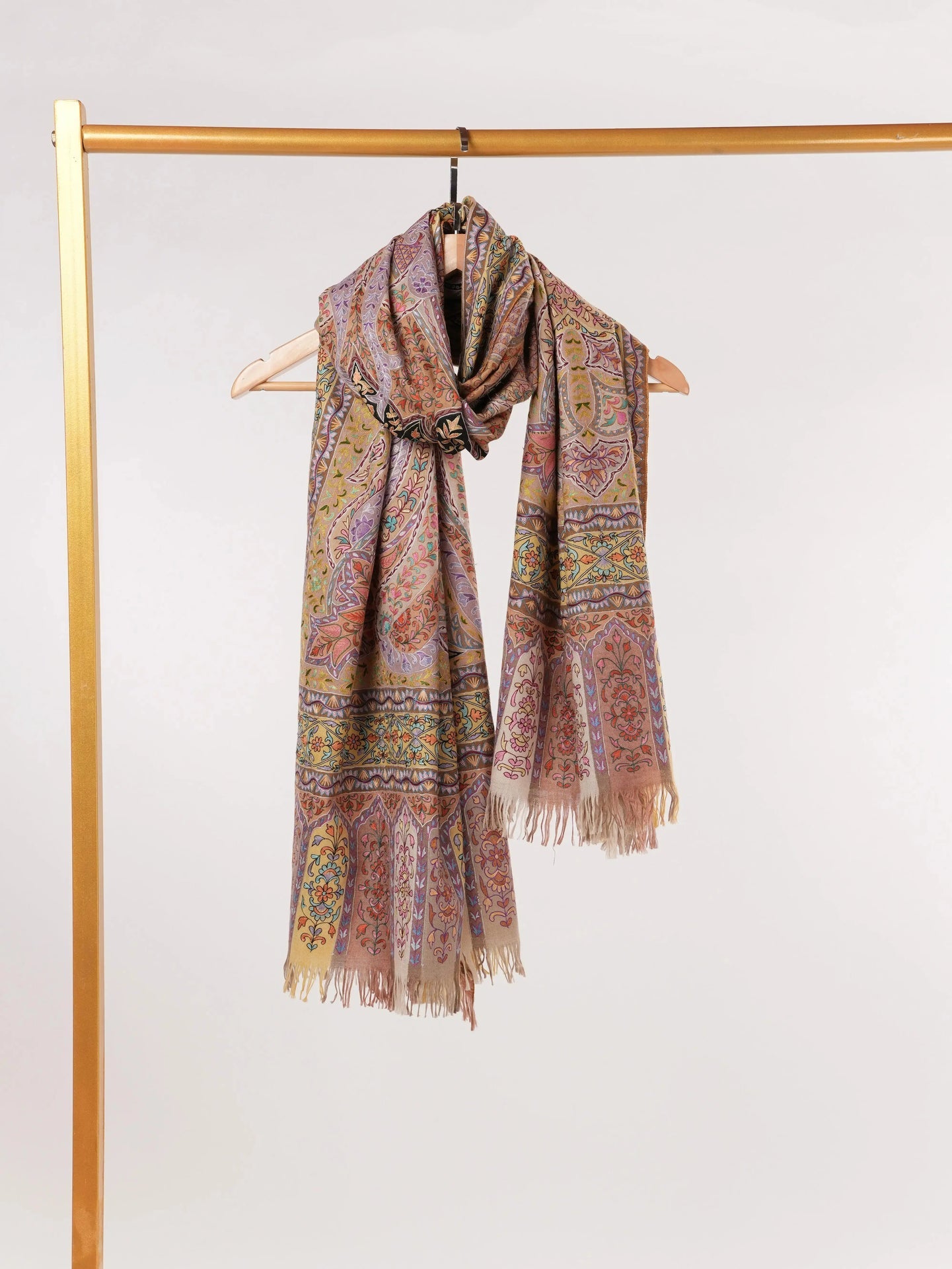 Elegant Handwoven Pashmina Shawl with Kalamkari Hand Embroidery Shahkaar.com
