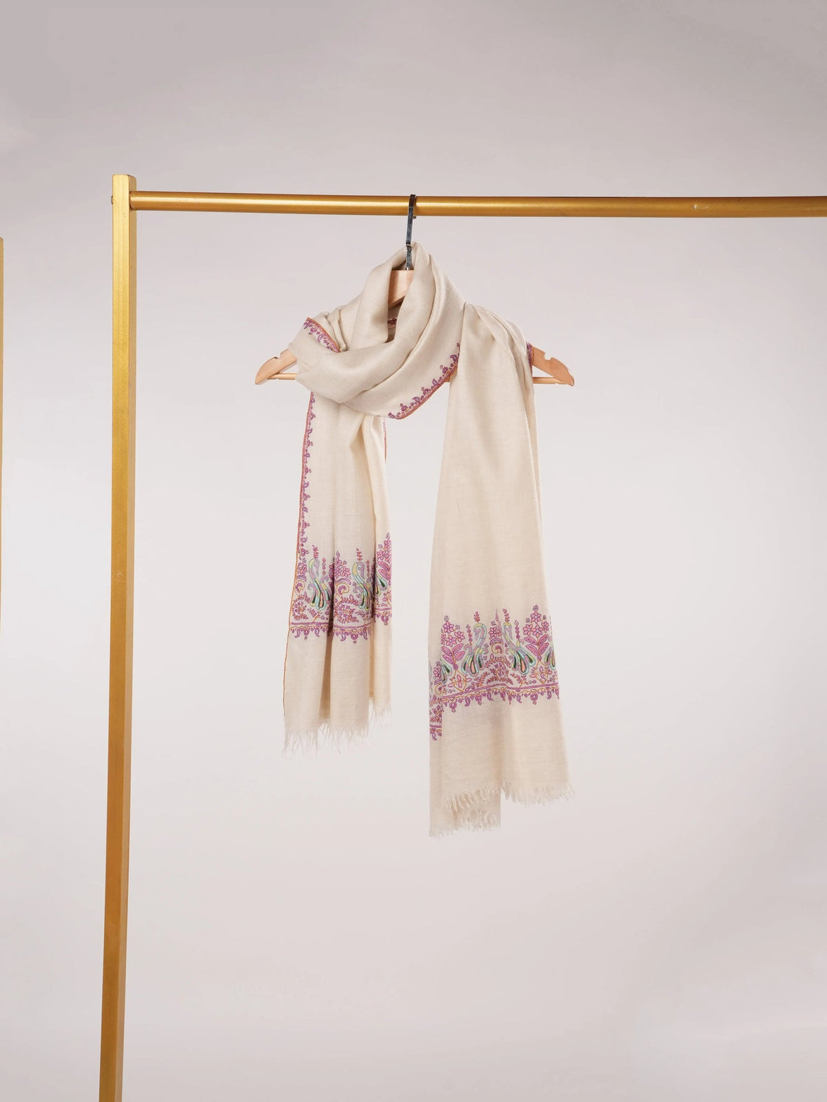 Kashmiri Handwoven Natural White Pashmina Shawl with Palldar Hand Embroidery Shahkaar.com