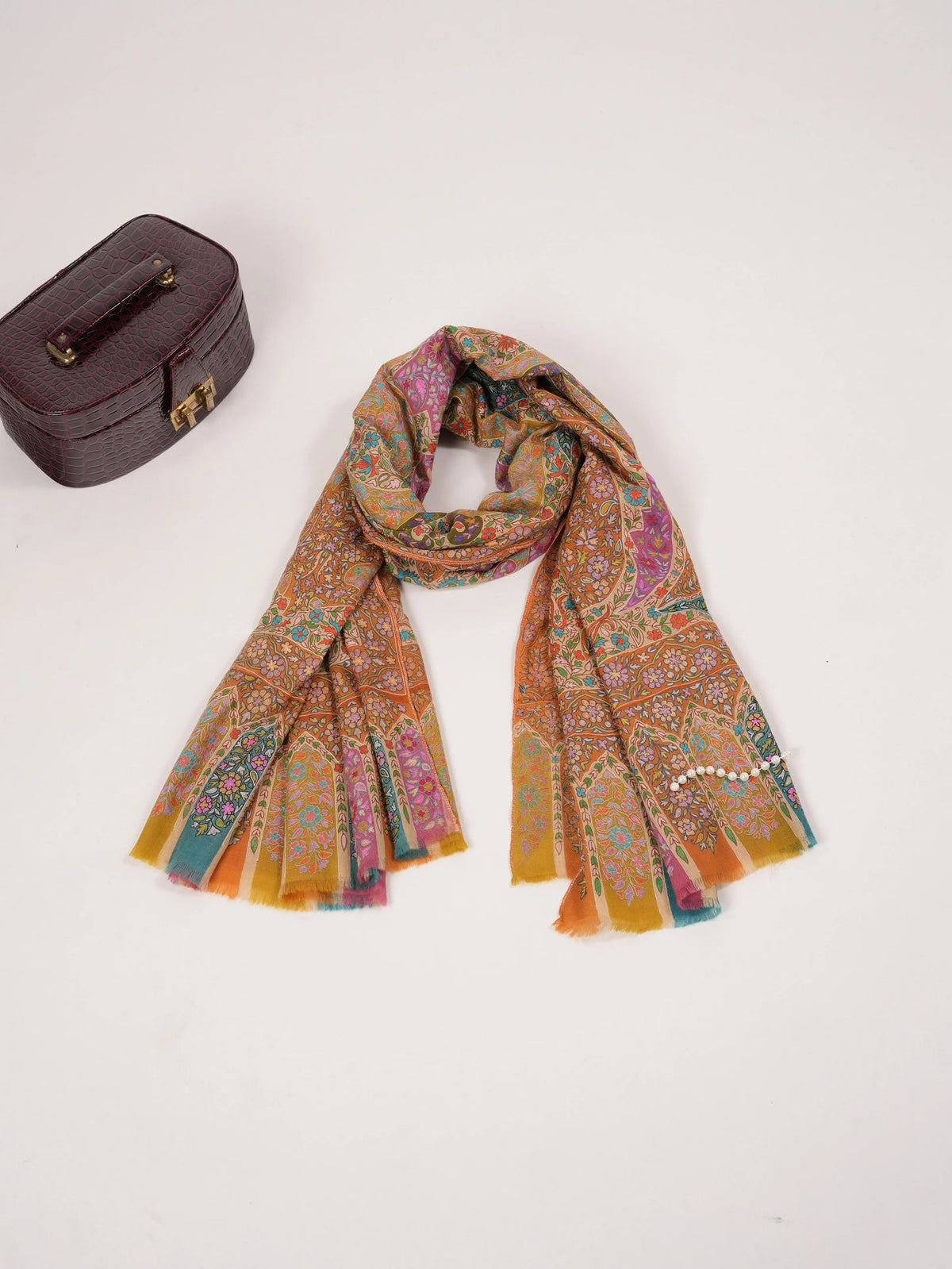 Handcrafted Handwoven Pashmina Shawl with Hand Kalamkari Embroidery Shahkaar.com