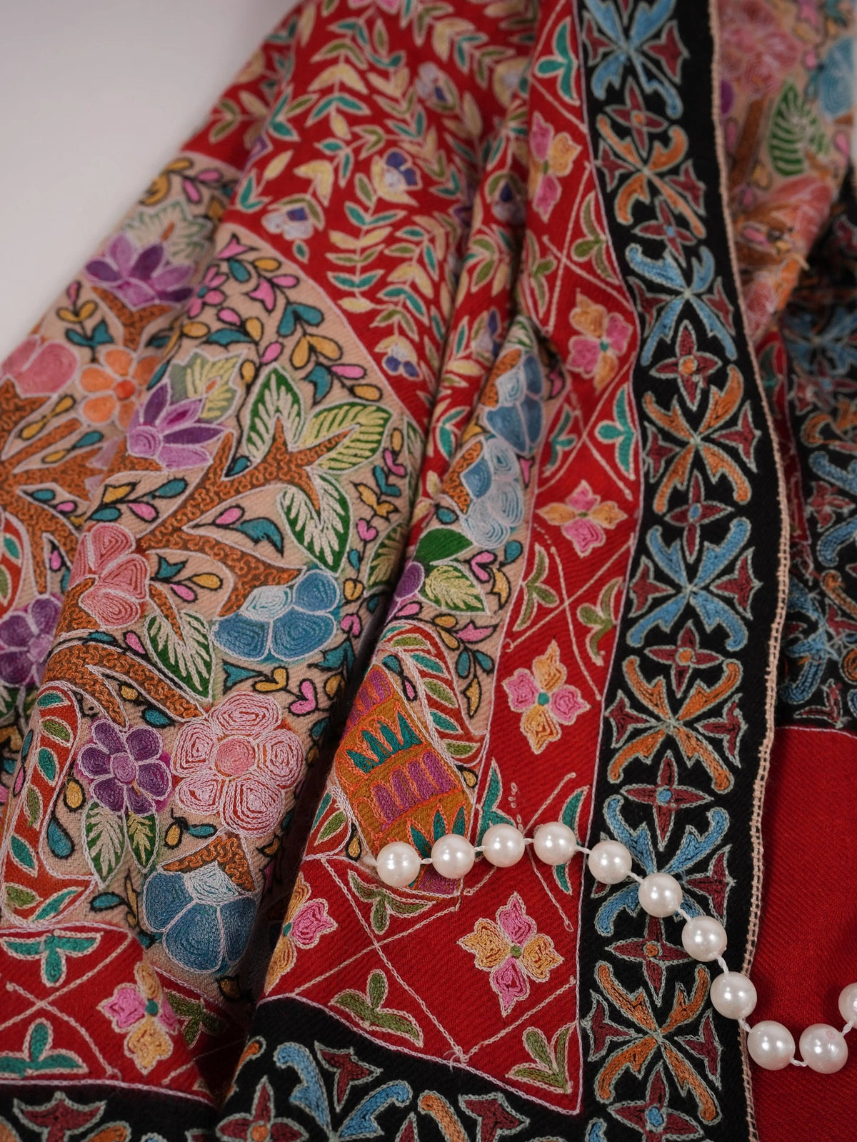 Handwoven Red Pashmina Shawl with Kalamkari Hand Embroidery Shahkaar.com