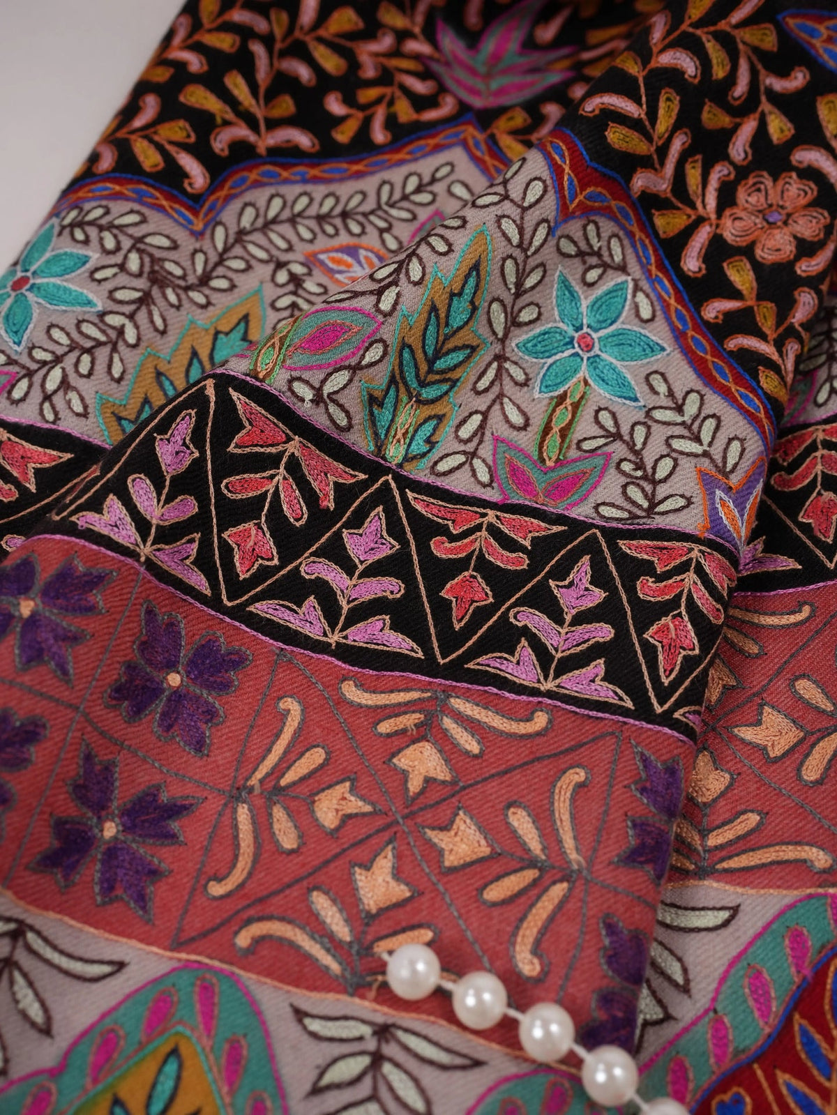 Handwoven Pashmina Shawl with Kalamkari Hand Embroidery Shahkaar.com