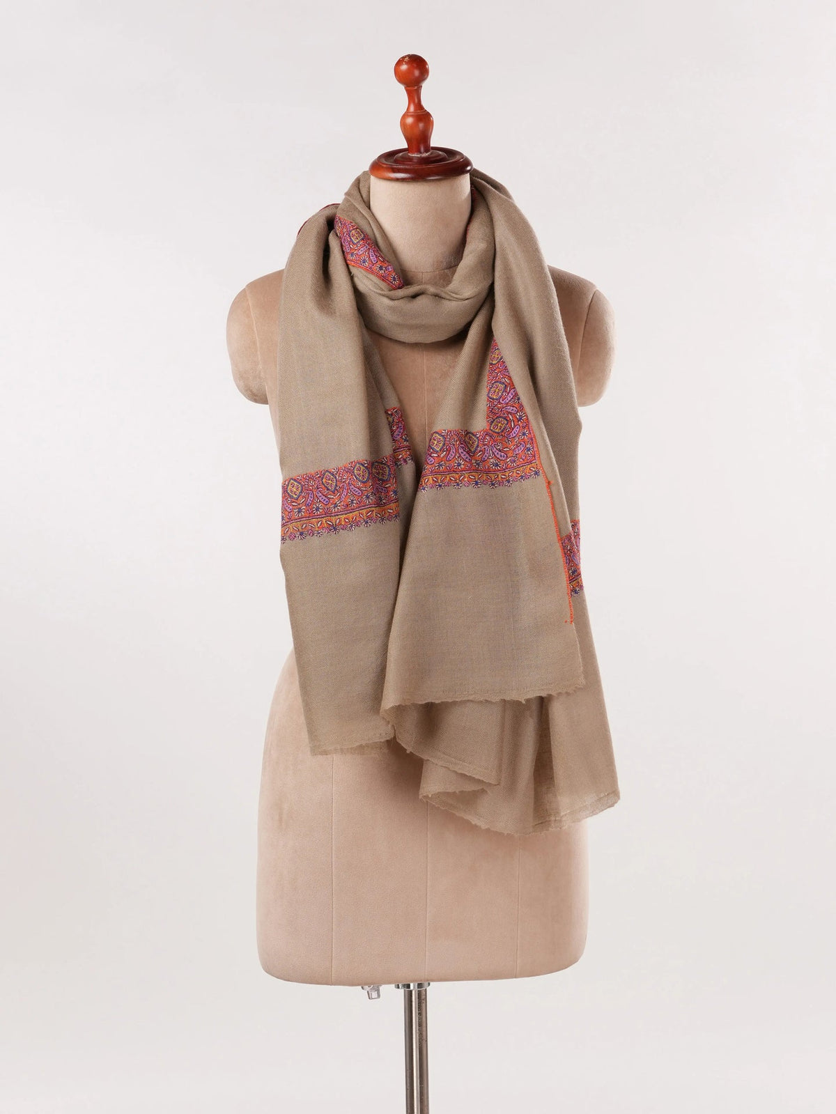 Kashmiri Beige Handwoven Pashmina Shawl with Neemdaur Sozni Work Shahkaar.com
