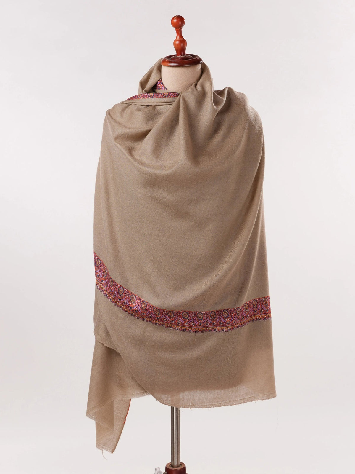 Kashmiri Beige Handwoven Pashmina Shawl with Neemdaur Sozni Work Shahkaar.com