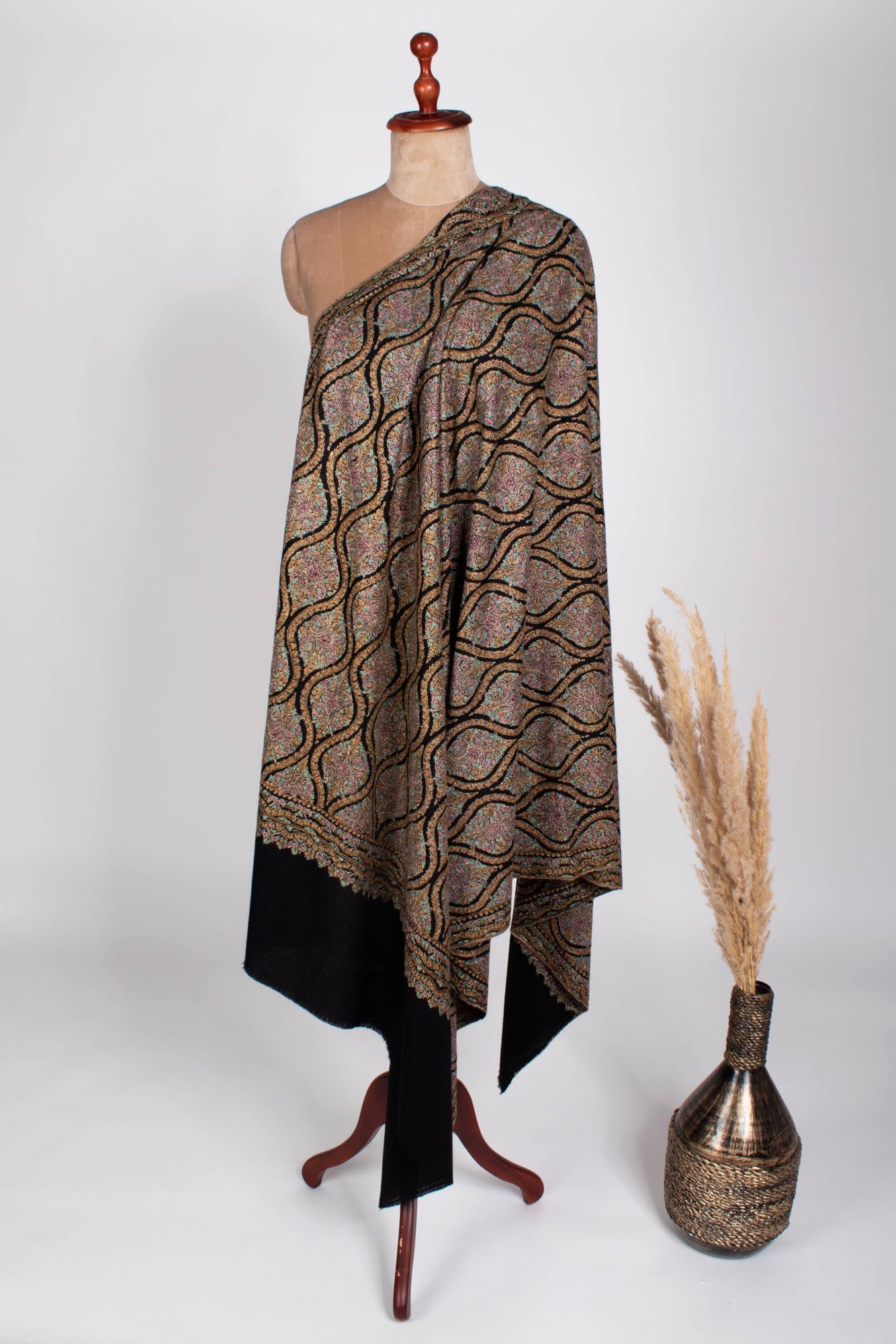 Black Artistic Pashmina Shawl - BREDA