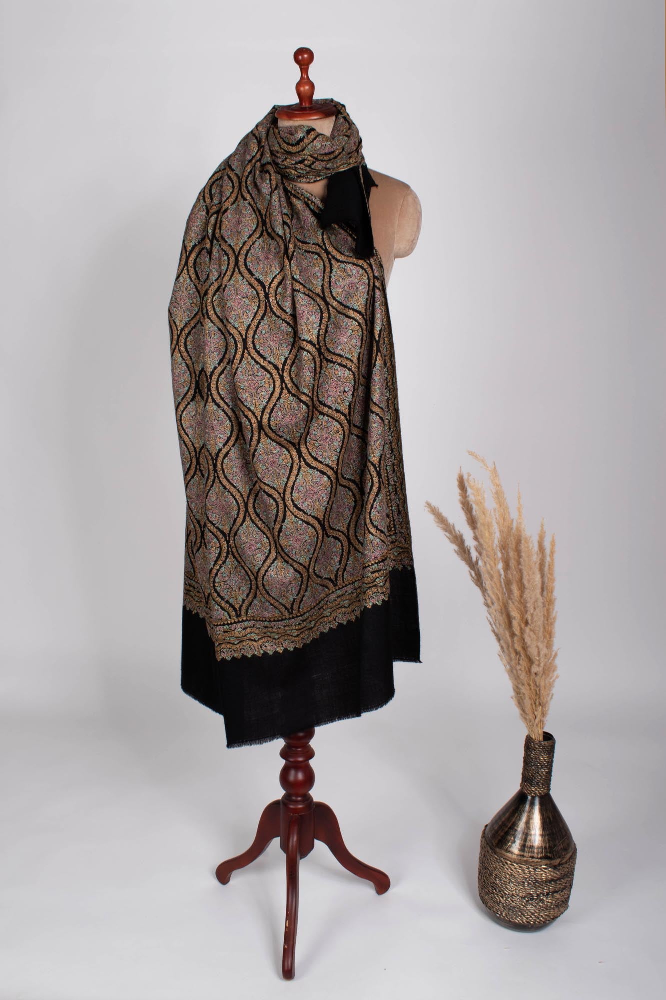 Black Artistic Pashmina Shawl - BREDA